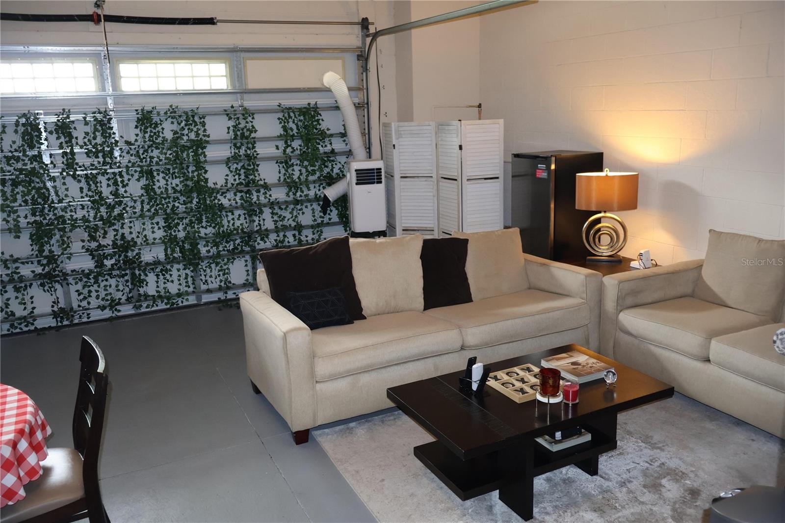 O6400537 Property Photo 26