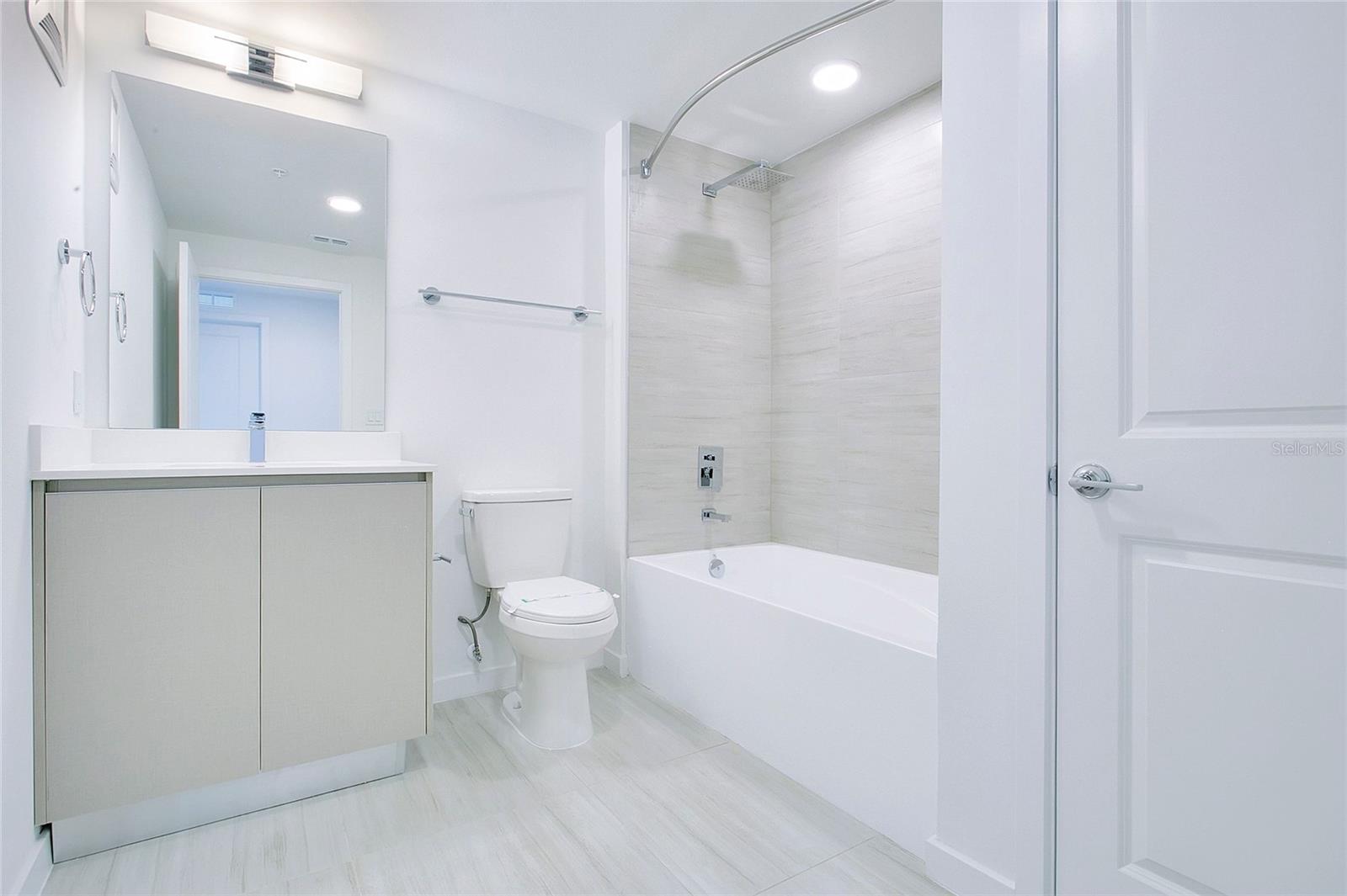 5579 Millenia Park Blvd #106 Property Photo 13