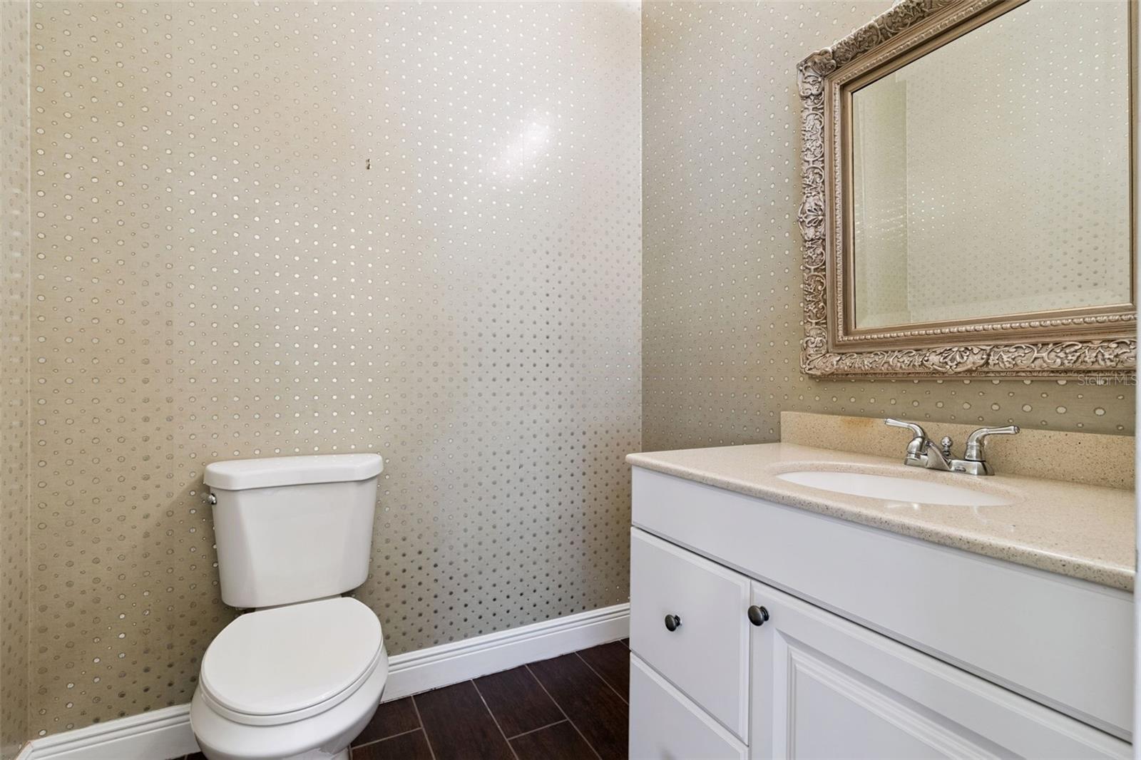 1250 E Langley Ct Property Photo 16