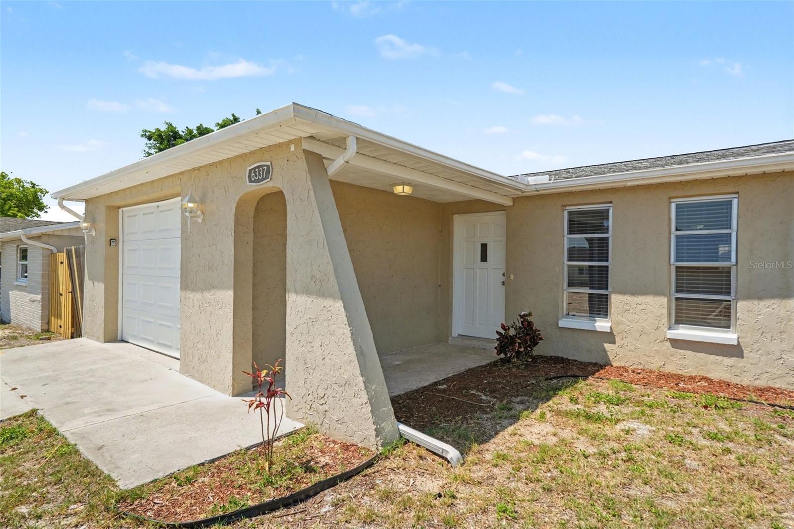 6337 Bonaire Ave Property Photo 1