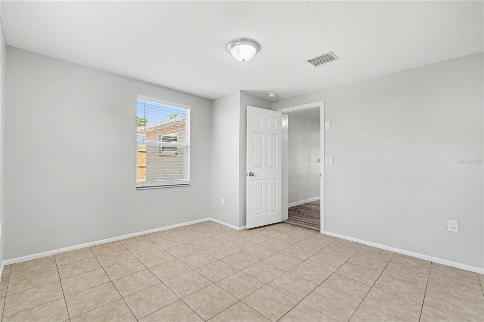 6337 Bonaire Ave Property Photo 2