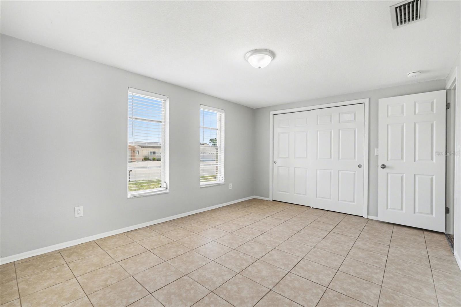 6337 Bonaire Ave Property Photo 4
