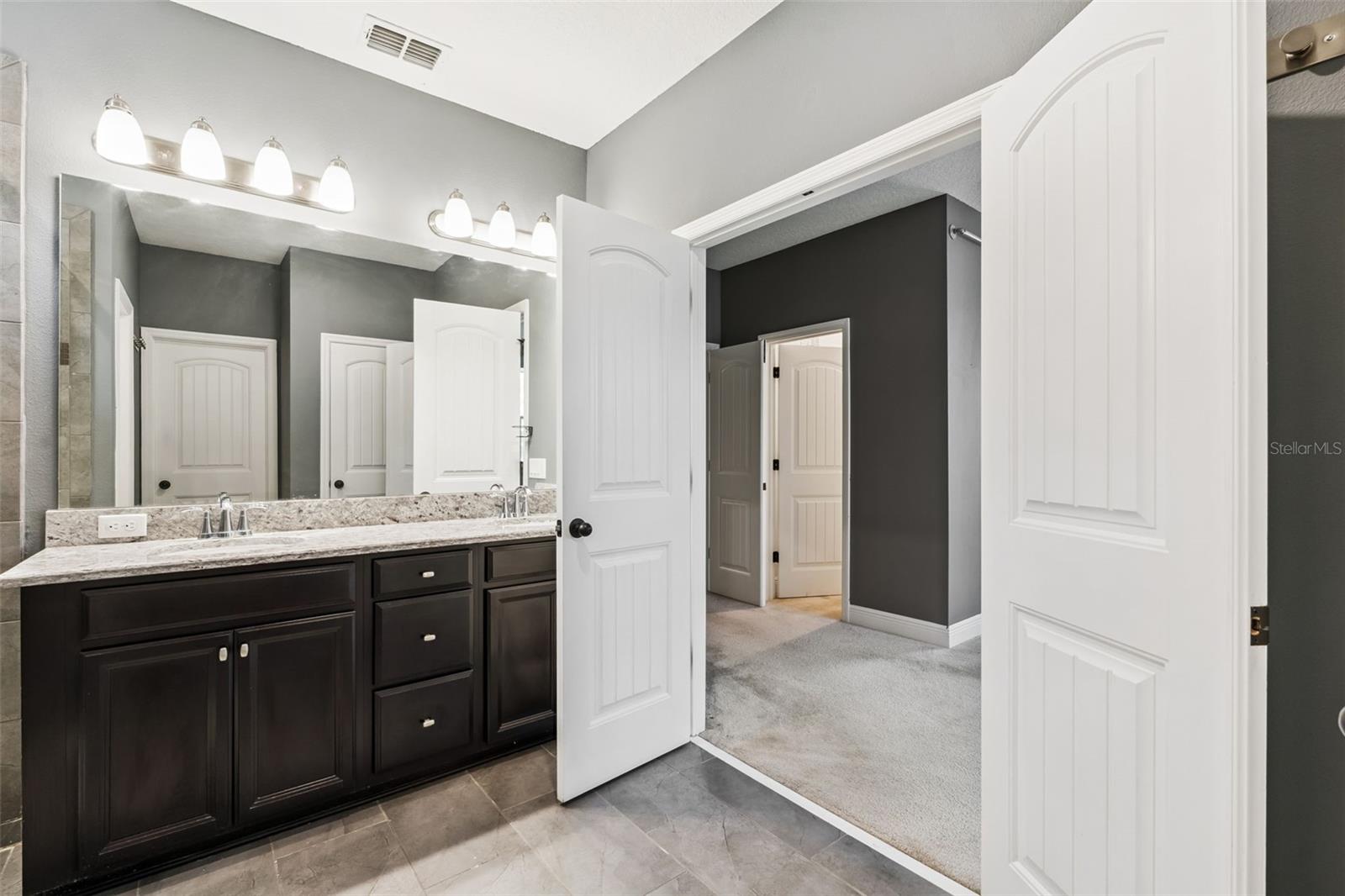 9354 Meadow Hunt Way Property Photo 13