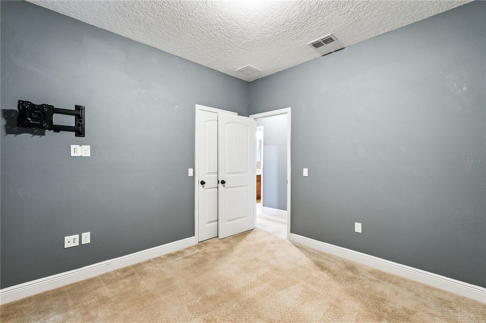 9354 Meadow Hunt Way Property Photo 14