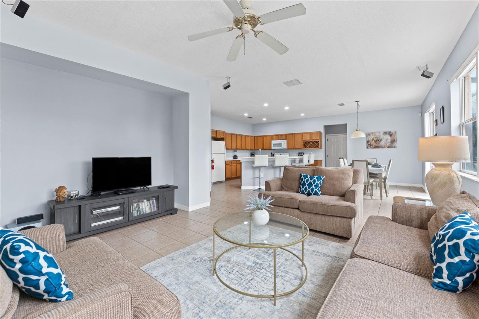 213 Willow View Dr Property Photo 7