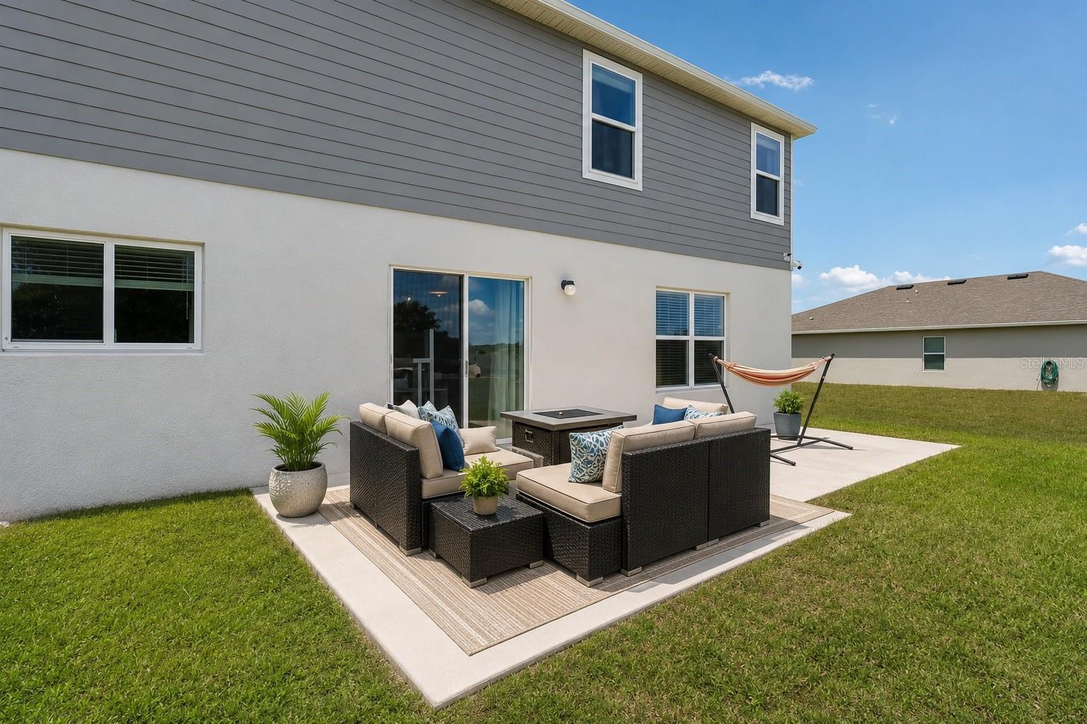 2082 Ficus St Property Photo 18