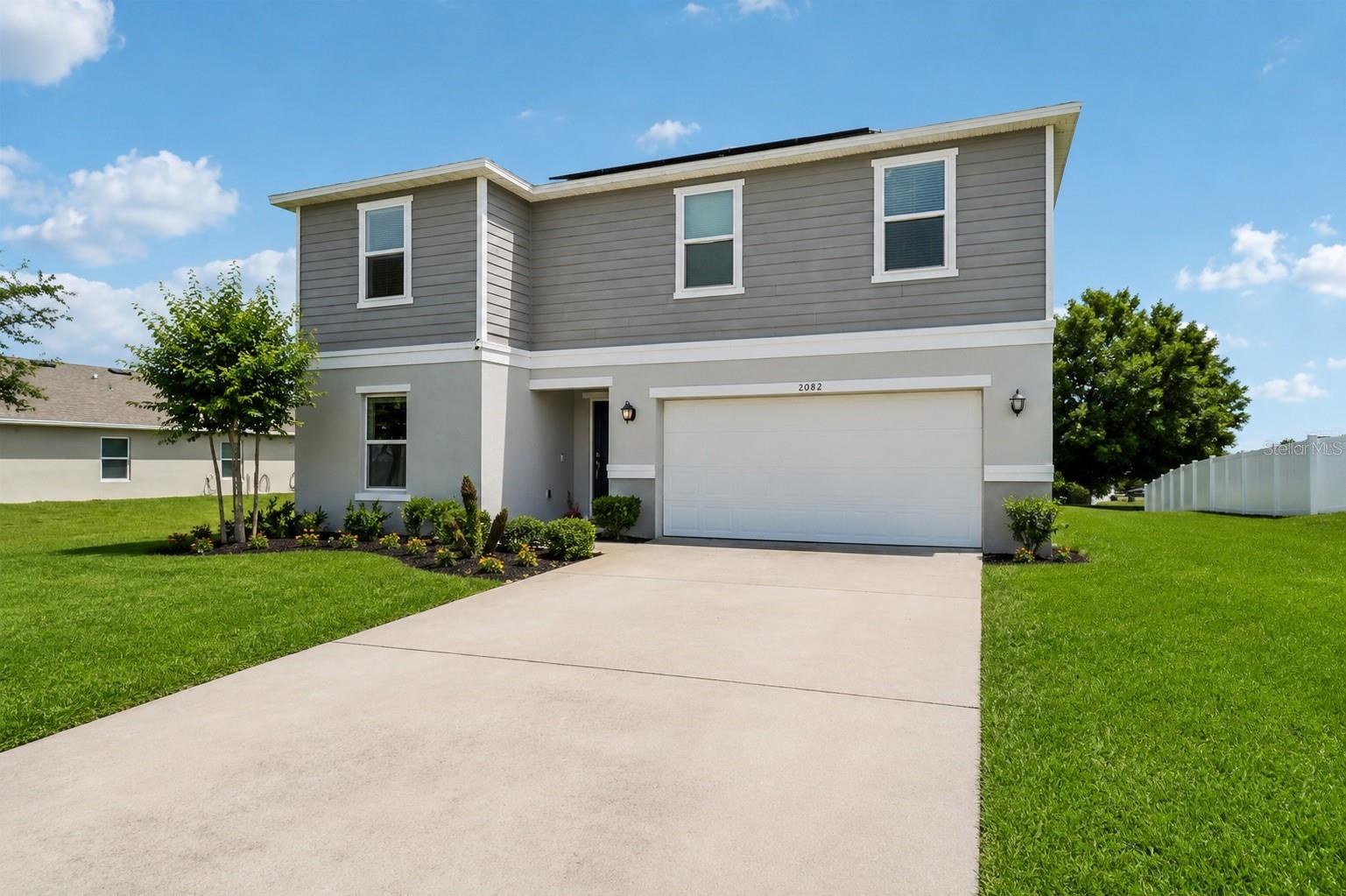 2082 Ficus St Property Photo 25
