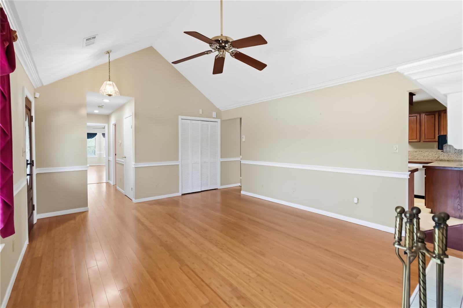 6928 Sawgrass Dr Property Photo 12