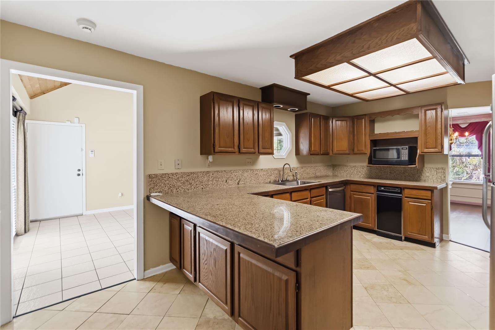 6928 Sawgrass Dr Property Photo 13