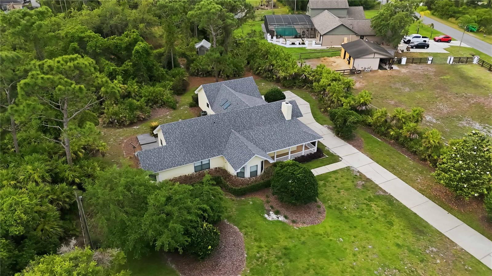 6928 Sawgrass Dr Property Photo 44