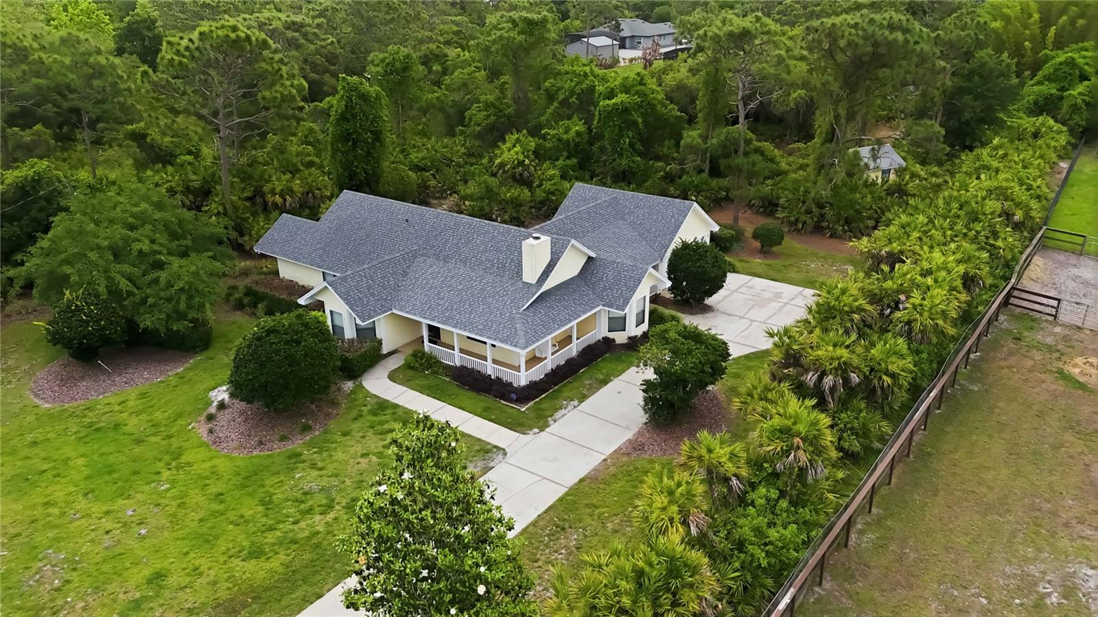 6928 Sawgrass Dr Property Photo 46