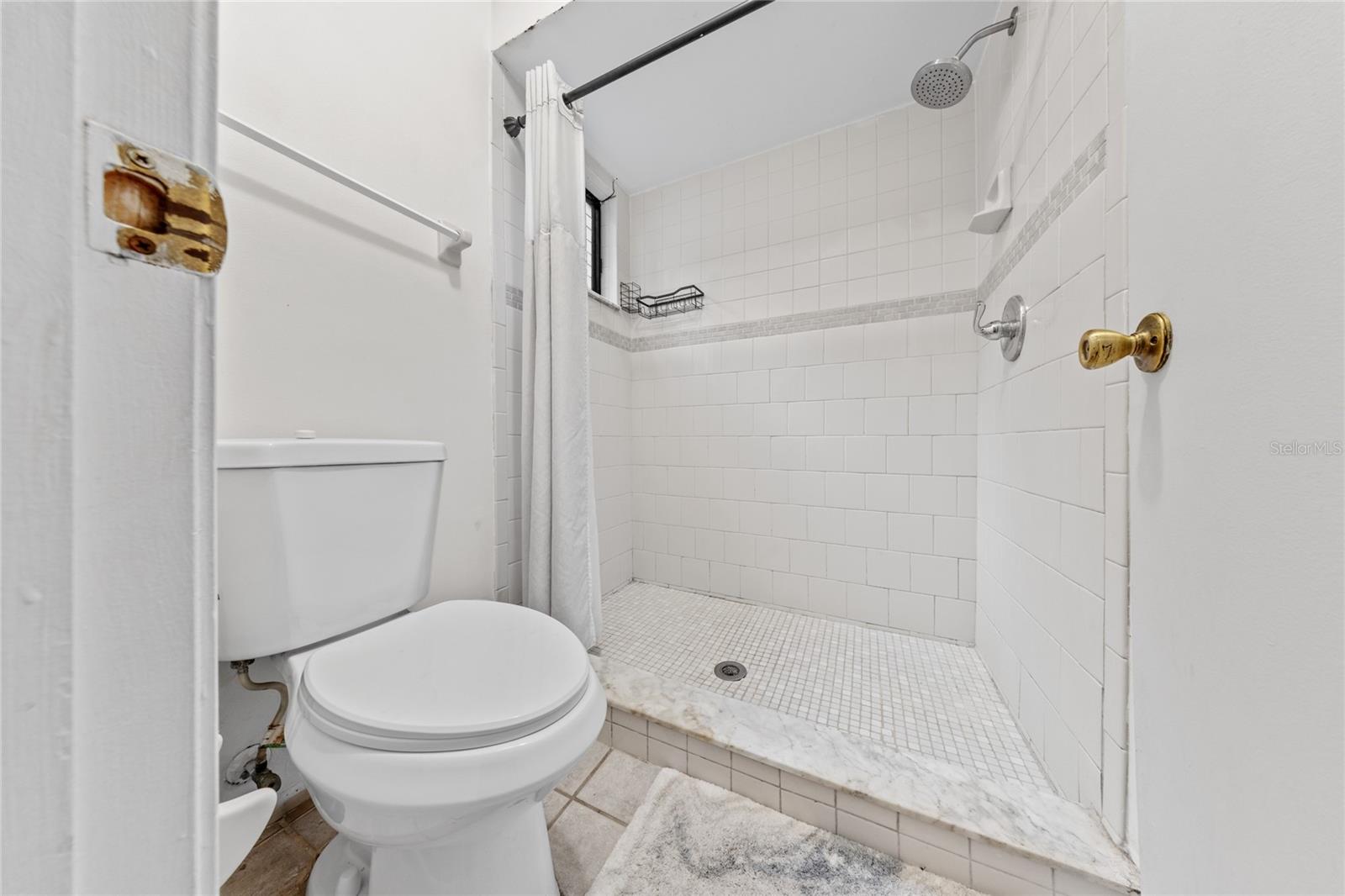 335 Kirkcaldy Dr Property Photo 25