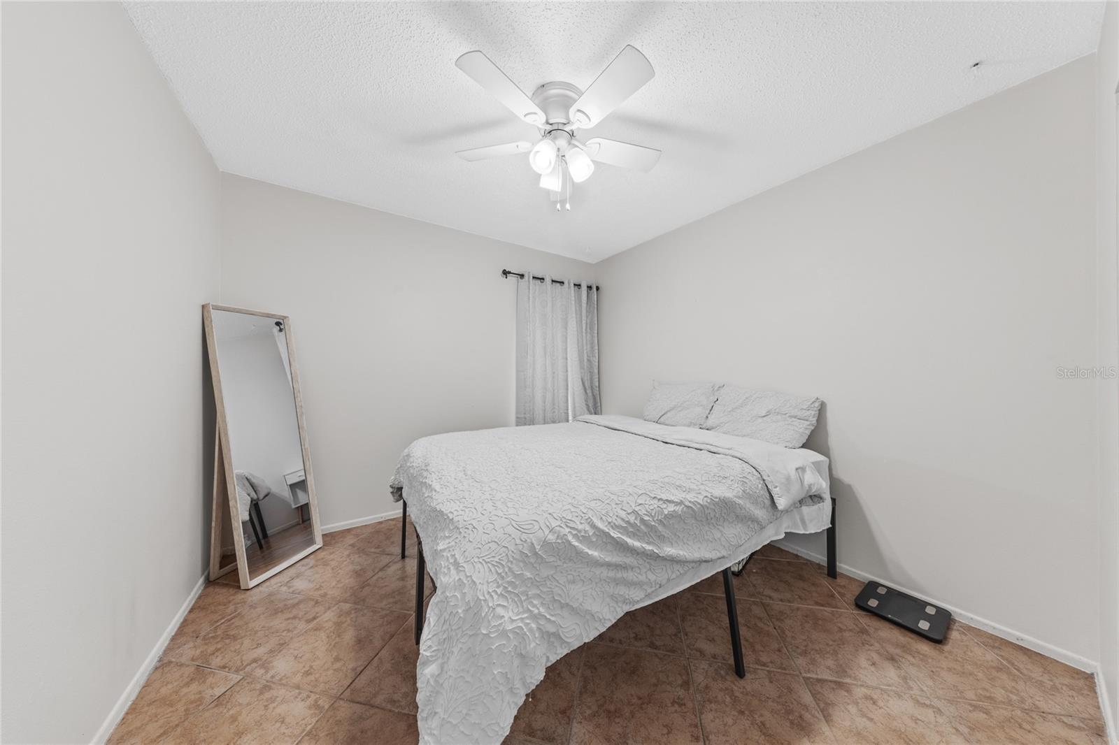 335 Kirkcaldy Dr Property Photo 28