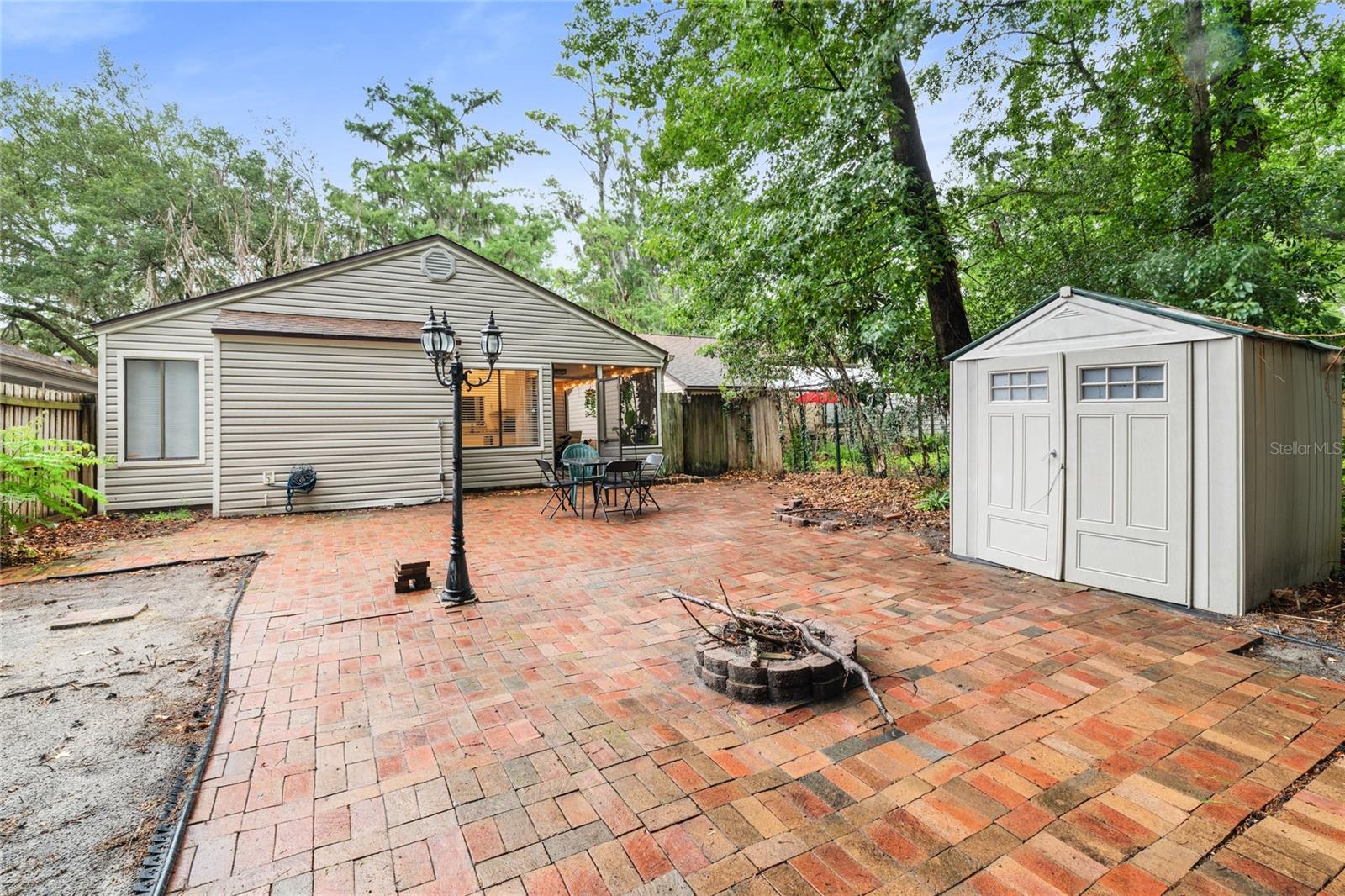 335 Kirkcaldy Dr Property Photo 41
