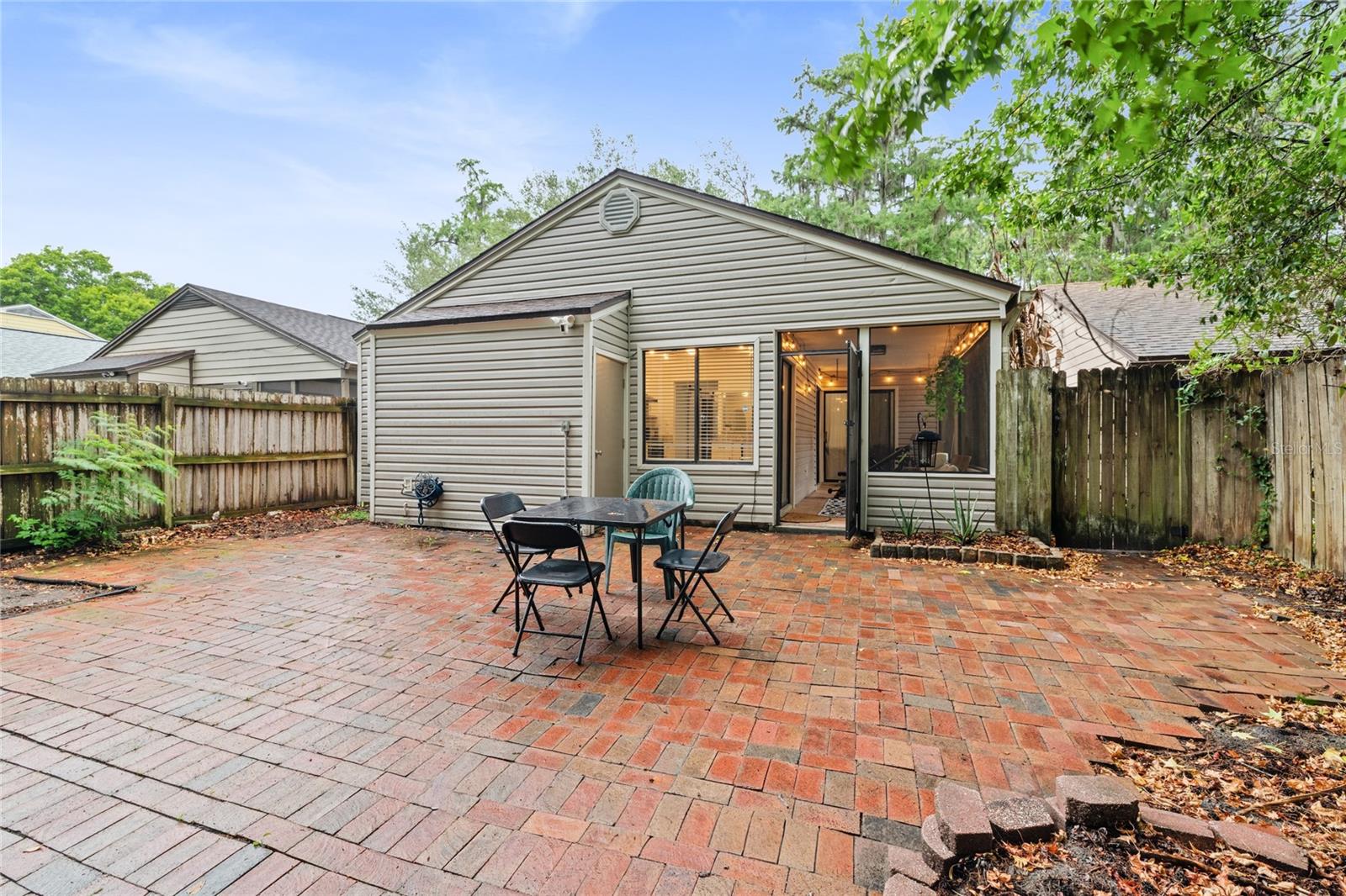 335 Kirkcaldy Dr Property Photo 42