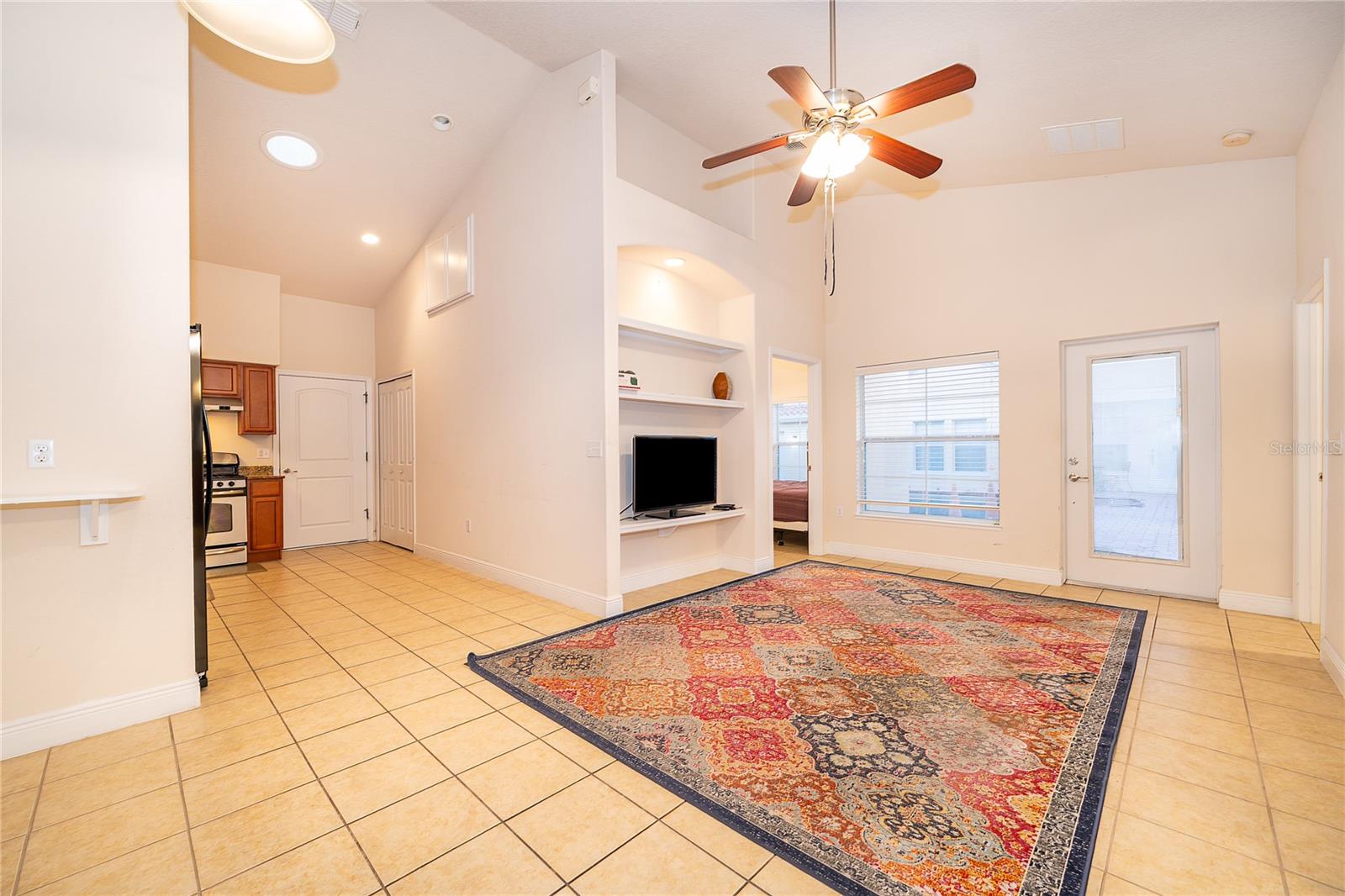 1075 David Walker Dr #c-1 Property Photo 7