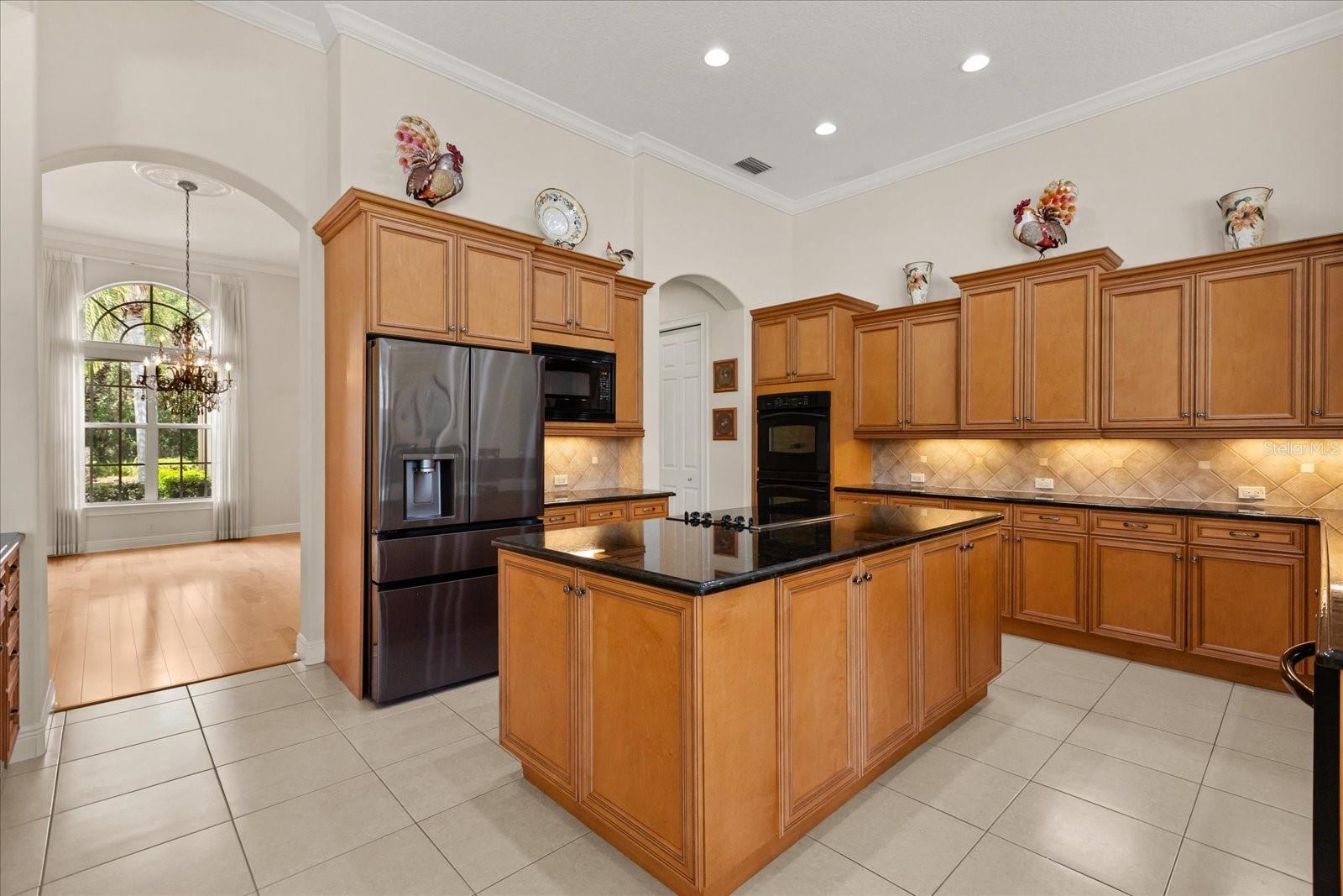 420 Valley Stream Dr Property Photo 14