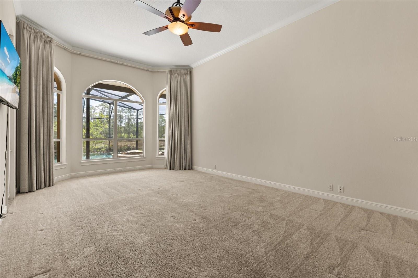 420 Valley Stream Dr Property Photo 20
