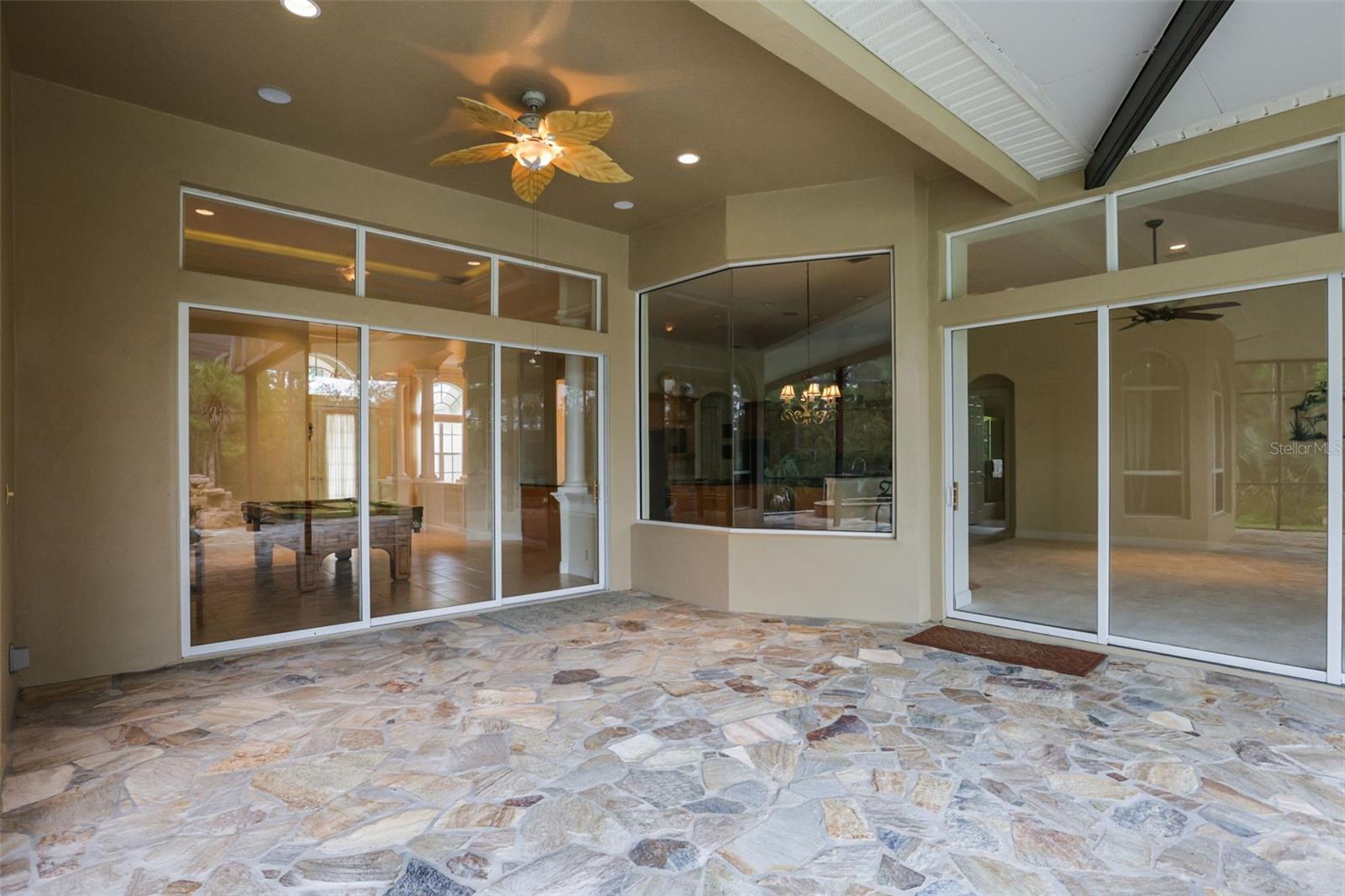 420 Valley Stream Dr Property Photo 33