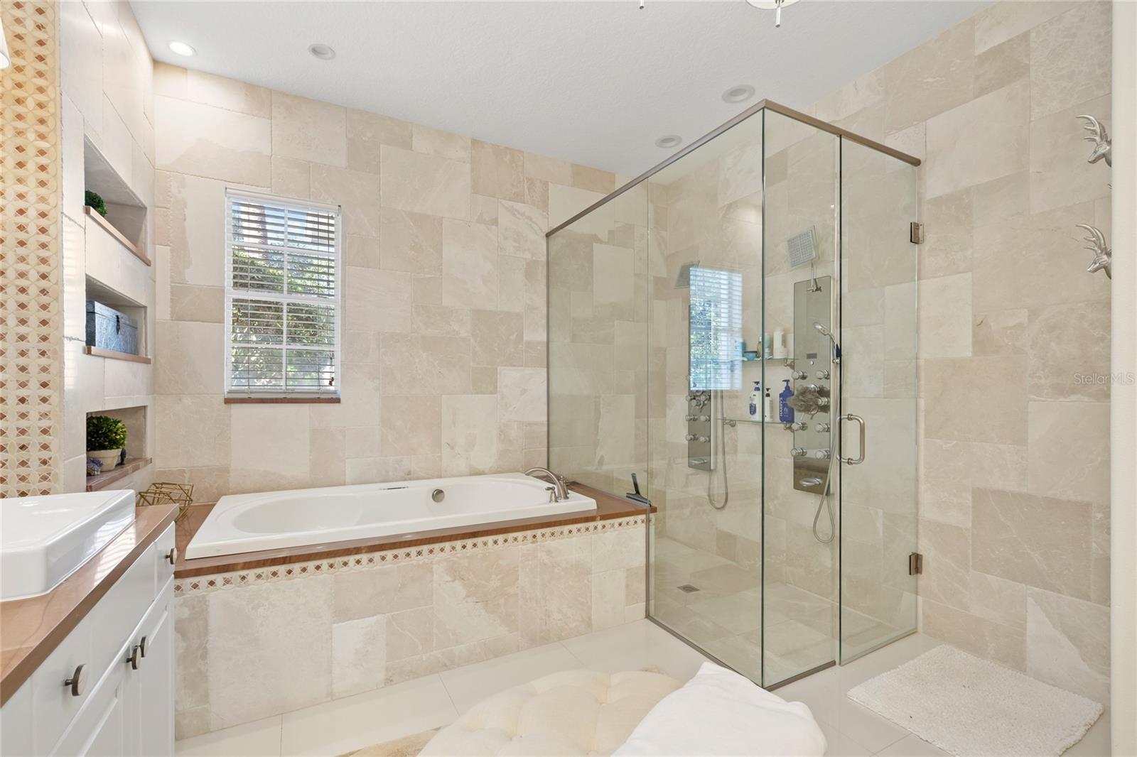 11051 Hawkshead Ct Property Photo 15