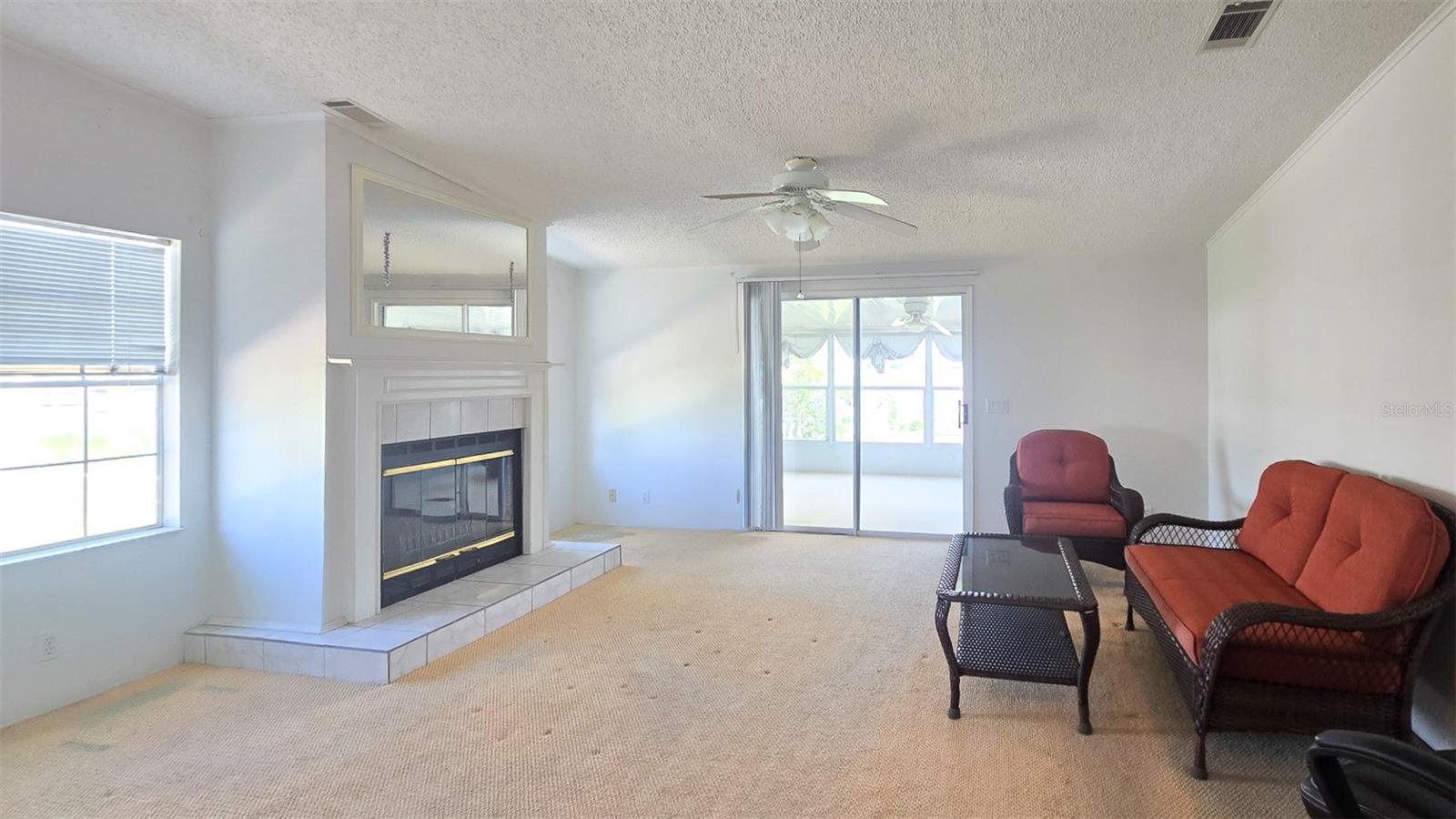 300 Beech Ct Property Photo 3