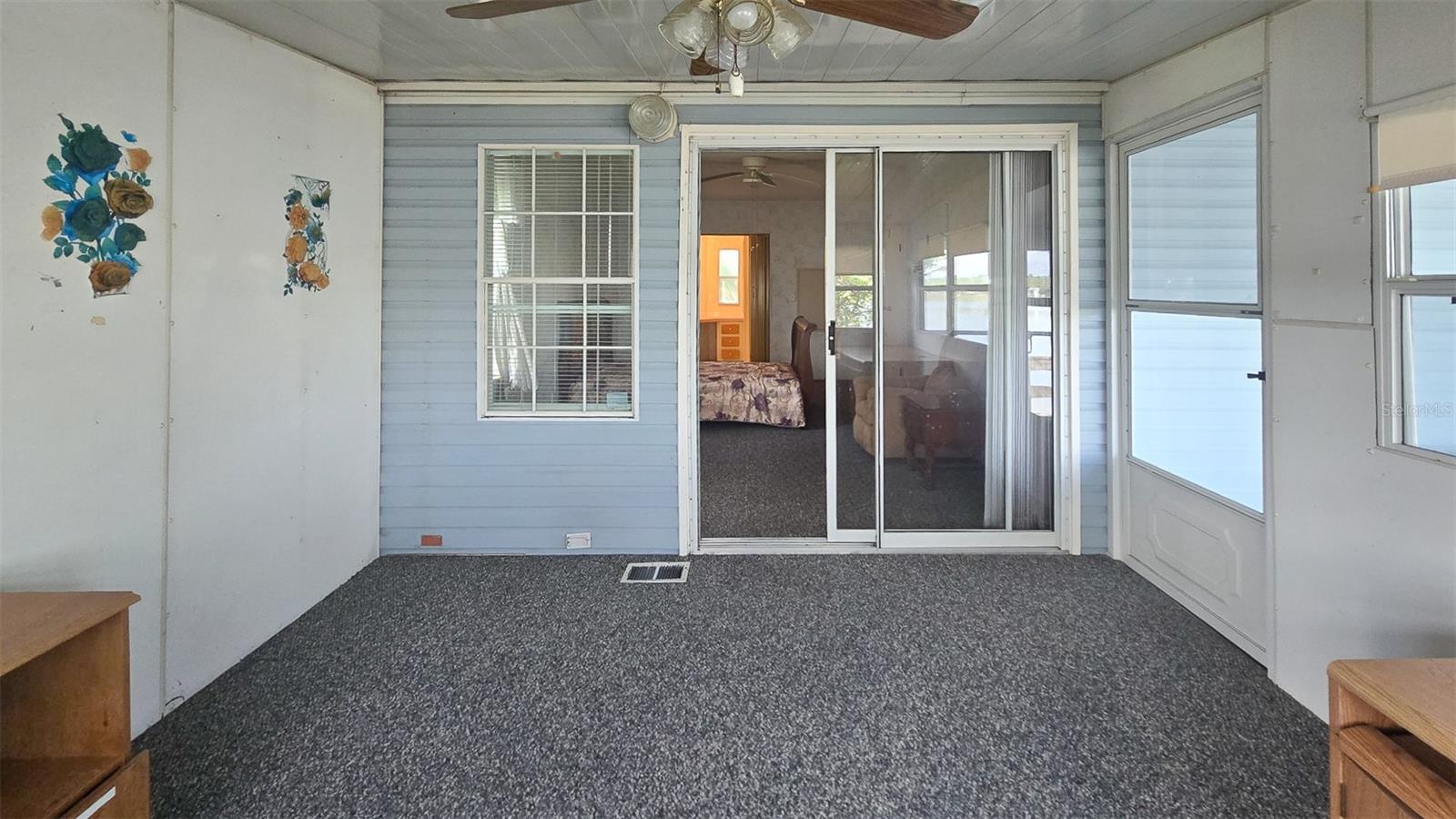 300 Beech Ct Property Photo 16