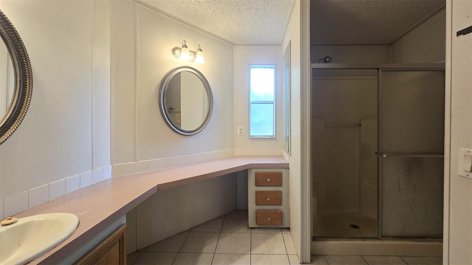300 Beech Ct Property Photo 21