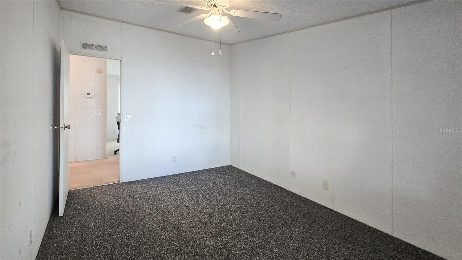 300 Beech Ct Property Photo 22