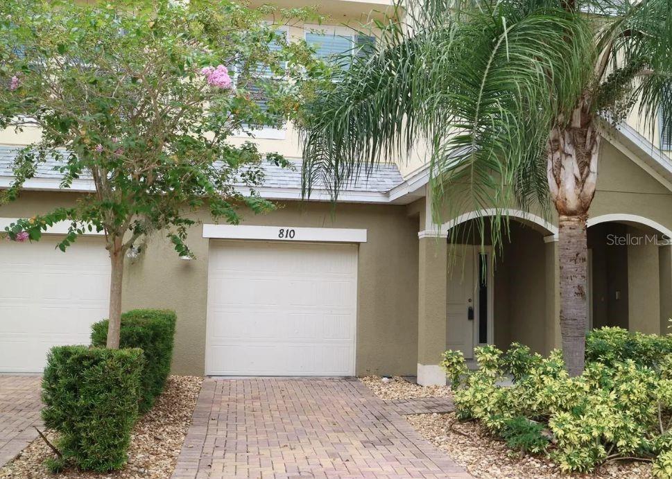 810 Callista Cay Loop Property Photo 2