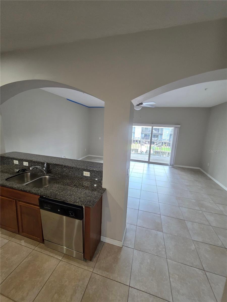 810 Callista Cay Loop Property Photo 9