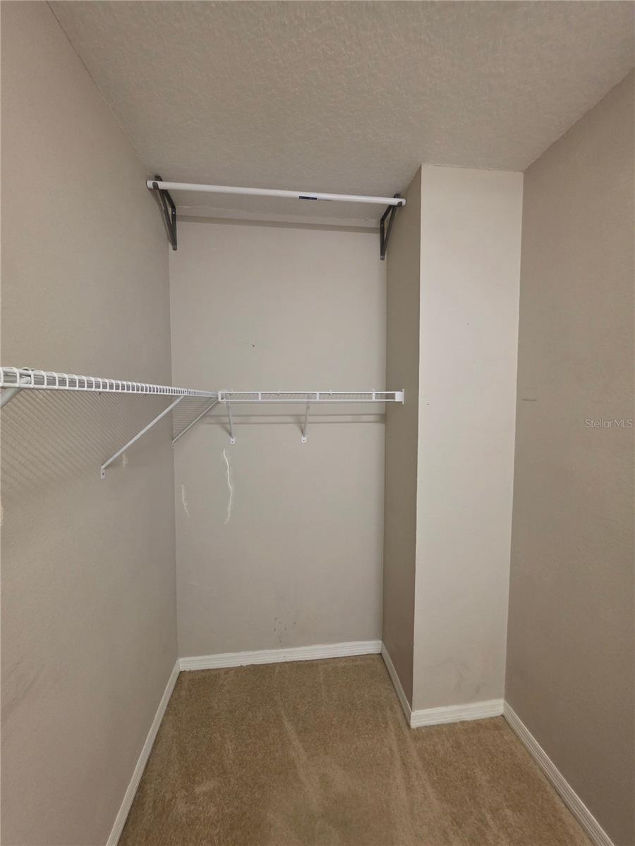 810 Callista Cay Loop Property Photo 15