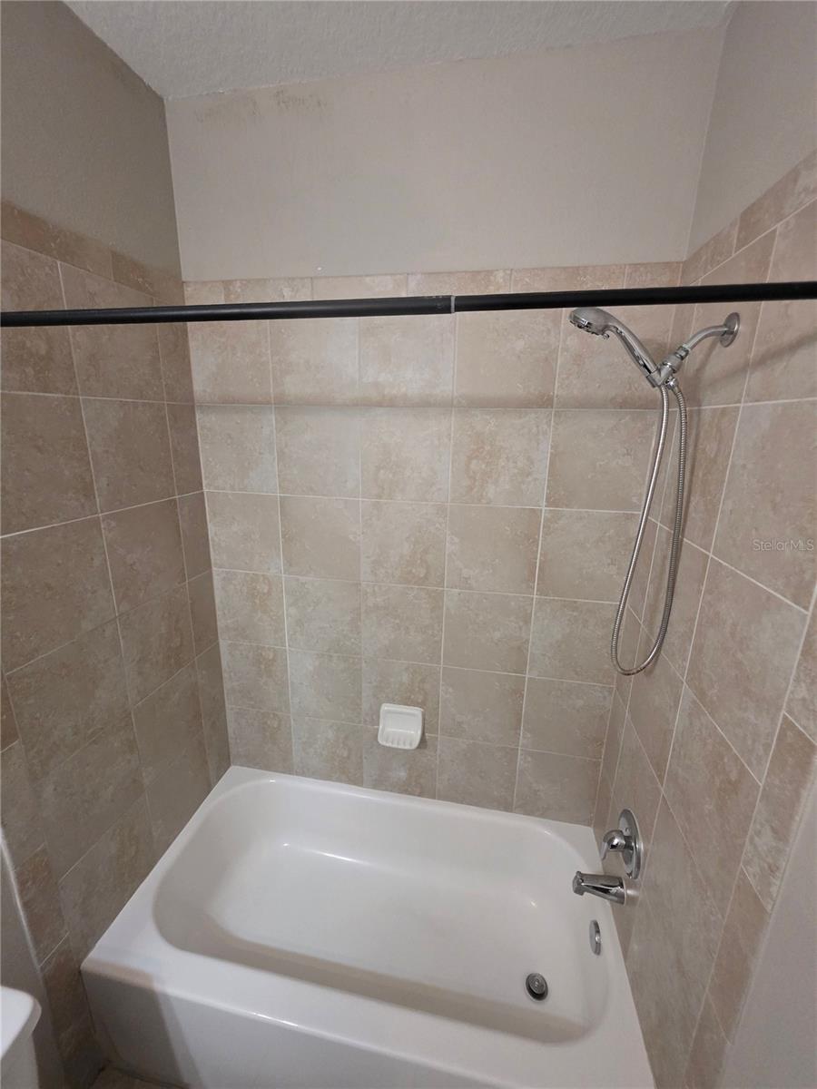 810 Callista Cay Loop Property Photo 23