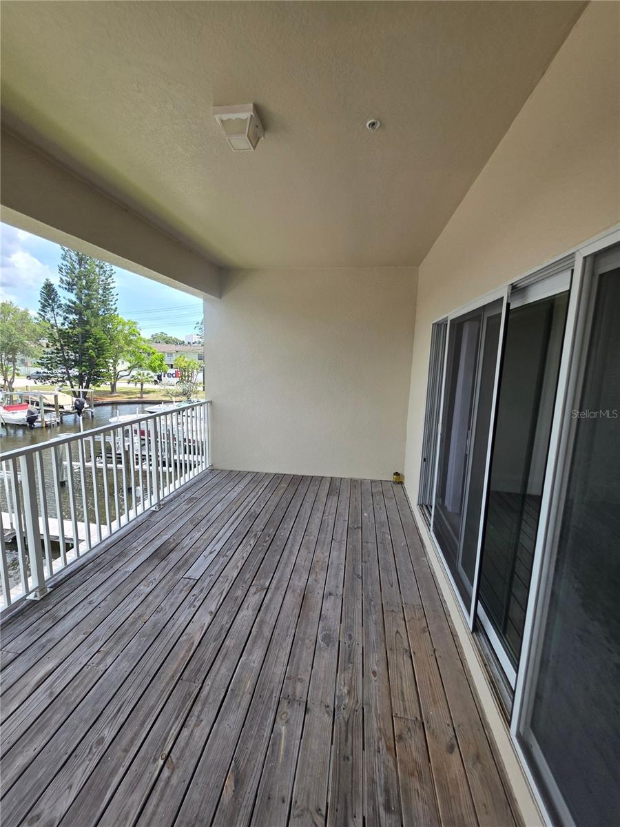 810 Callista Cay Loop Property Photo 28