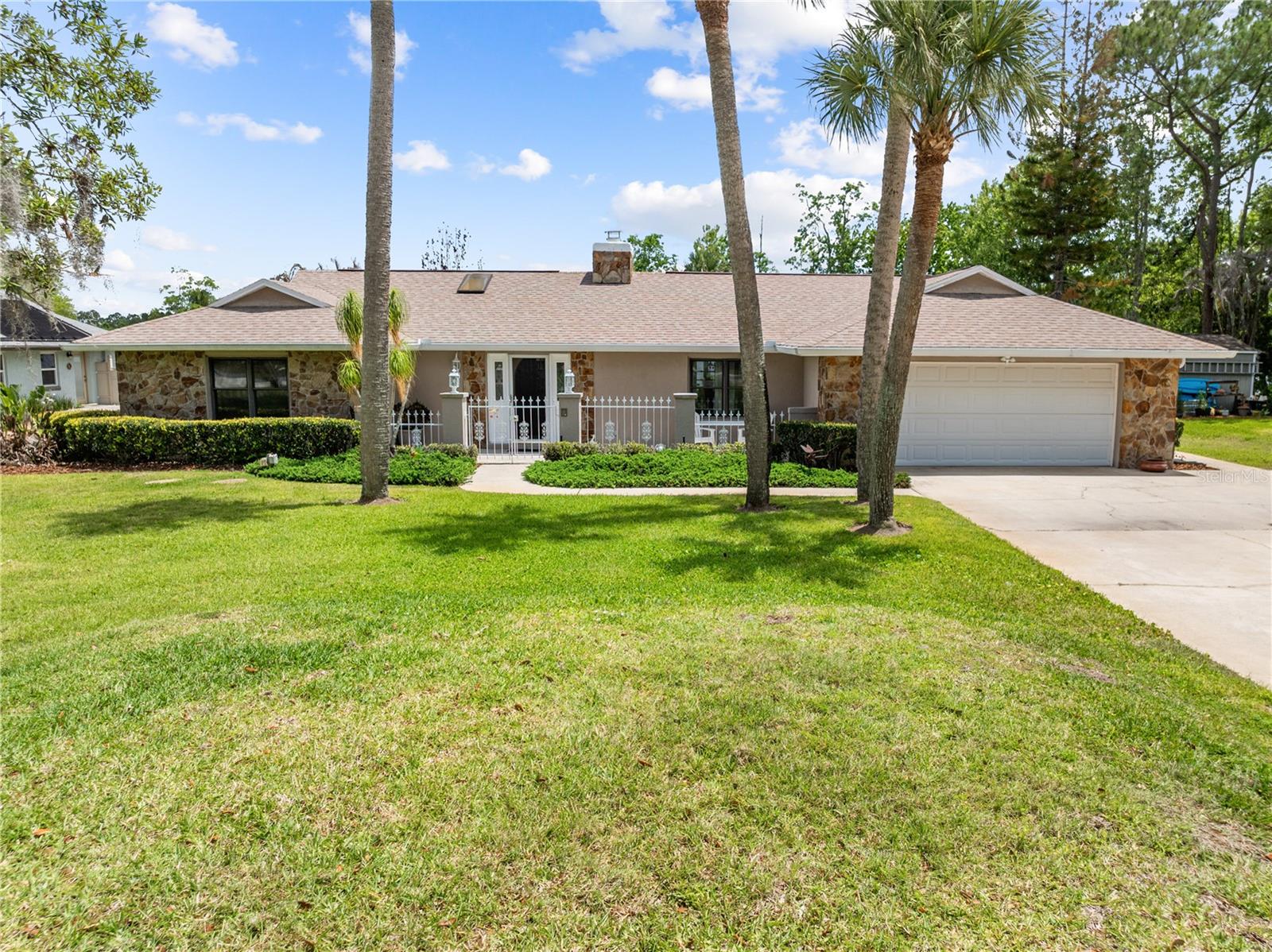 6770 Bay Shore Dr Property Photo 1