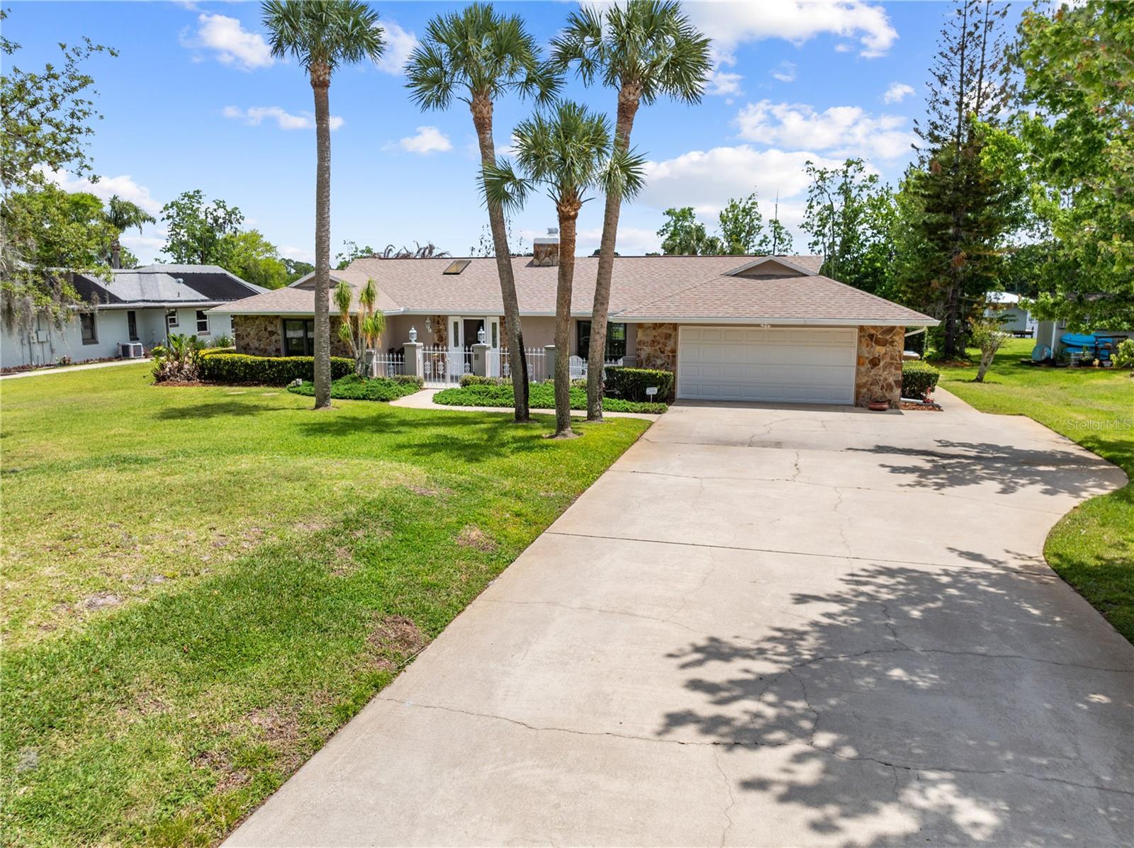 6770 Bay Shore Dr Property Photo 2