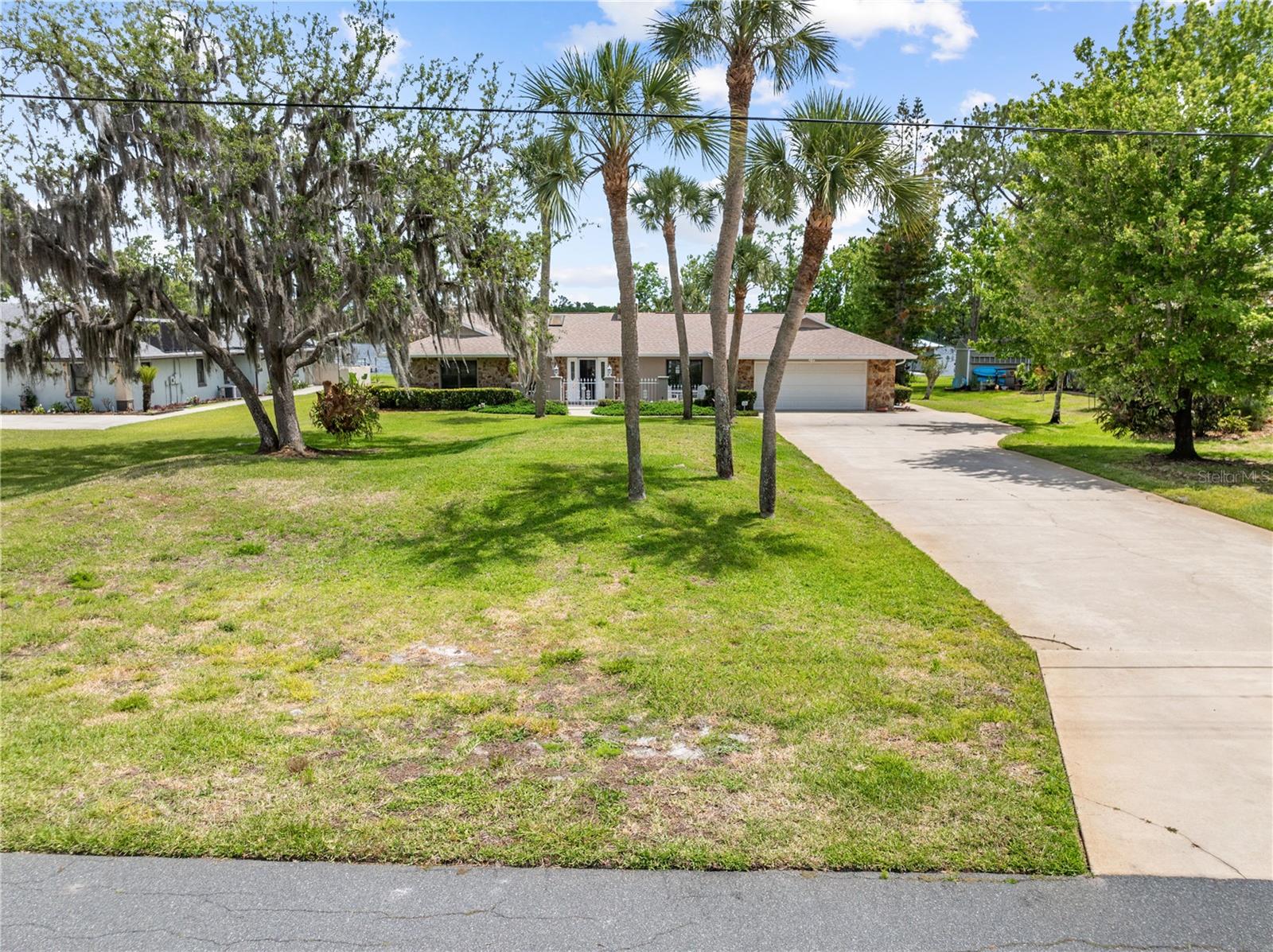 6770 Bay Shore Dr Property Photo 6