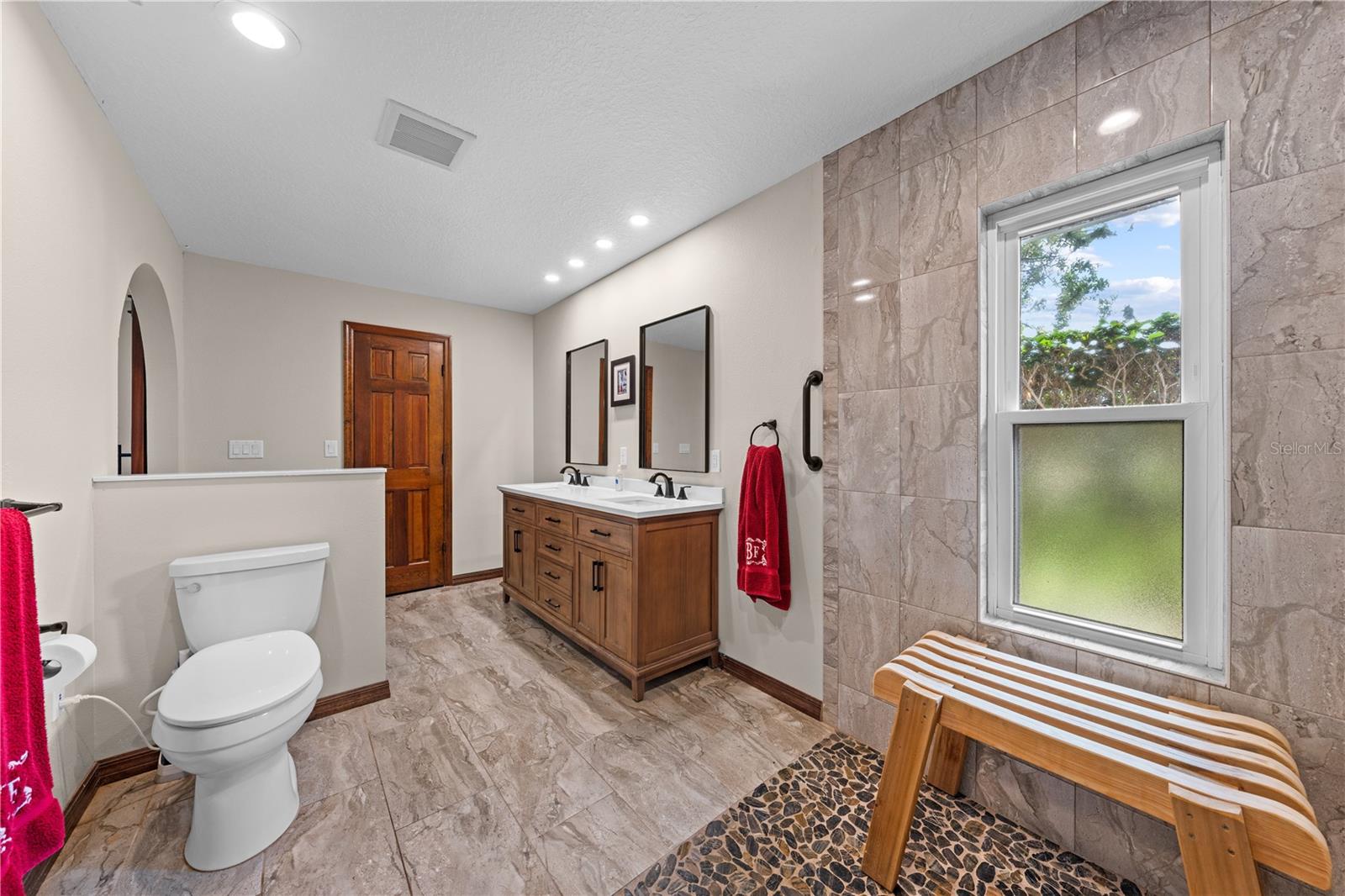 6770 Bay Shore Dr Property Photo 56