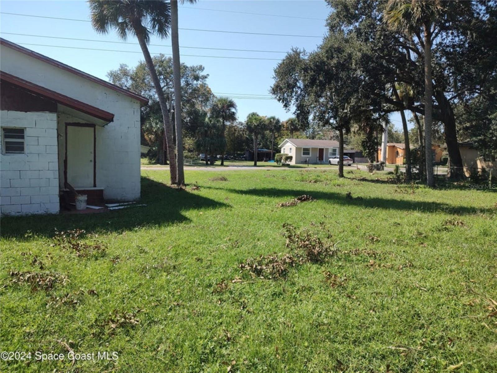 929 S Deleon Ave Property Photo 5