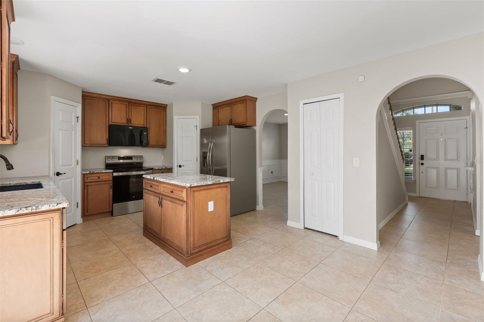 1915 Corner Crest Ct Property Photo 17