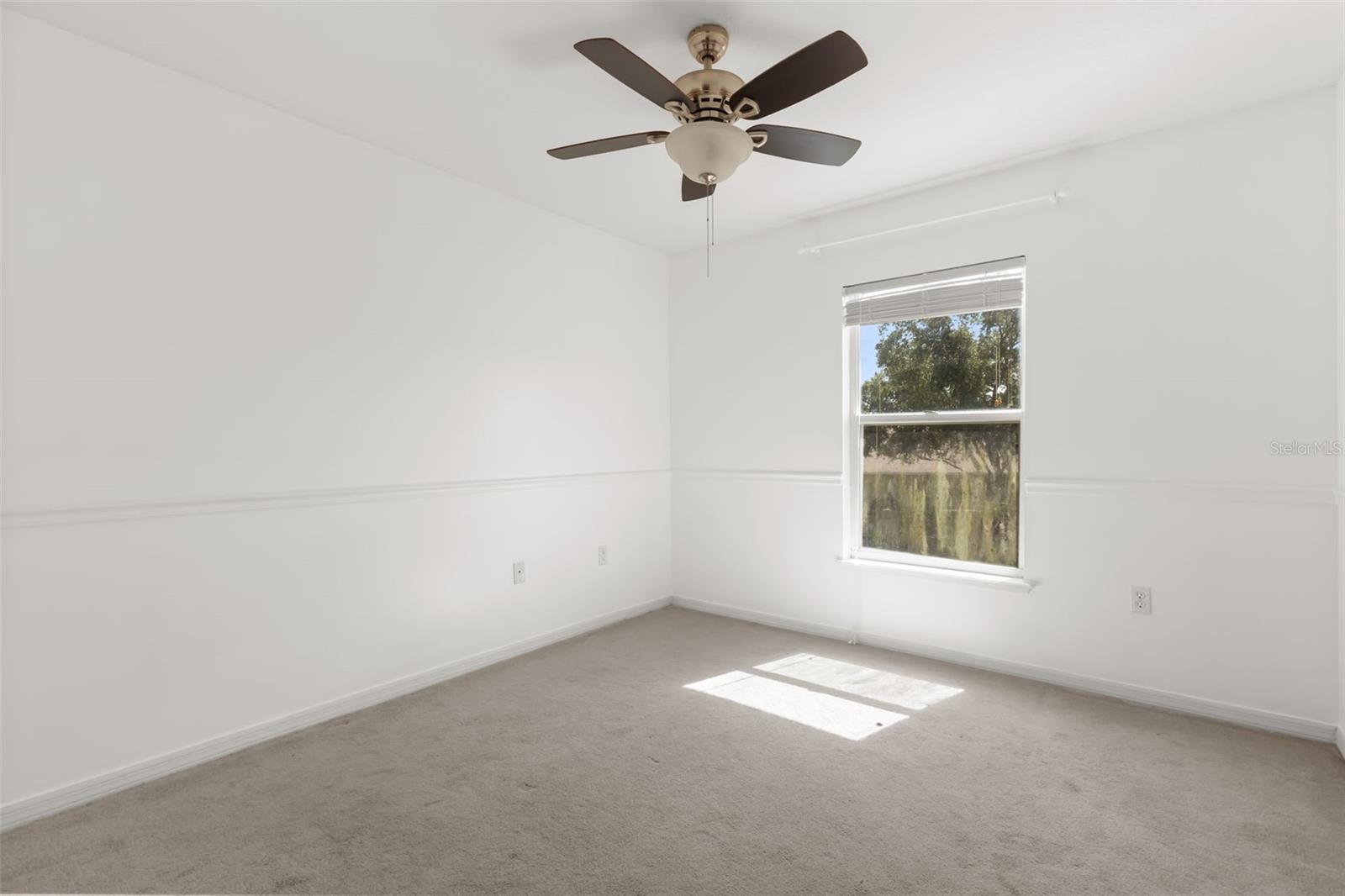 1915 Corner Crest Ct Property Photo 29