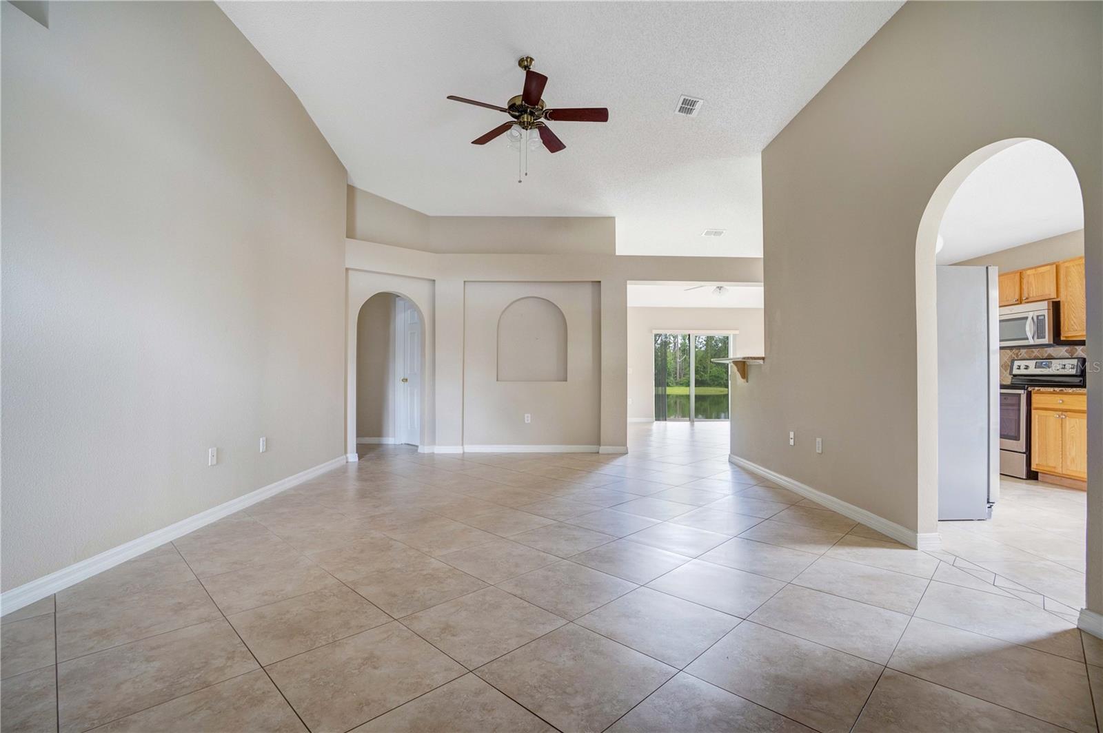1845 Corner Meadow Cir Property Photo 3