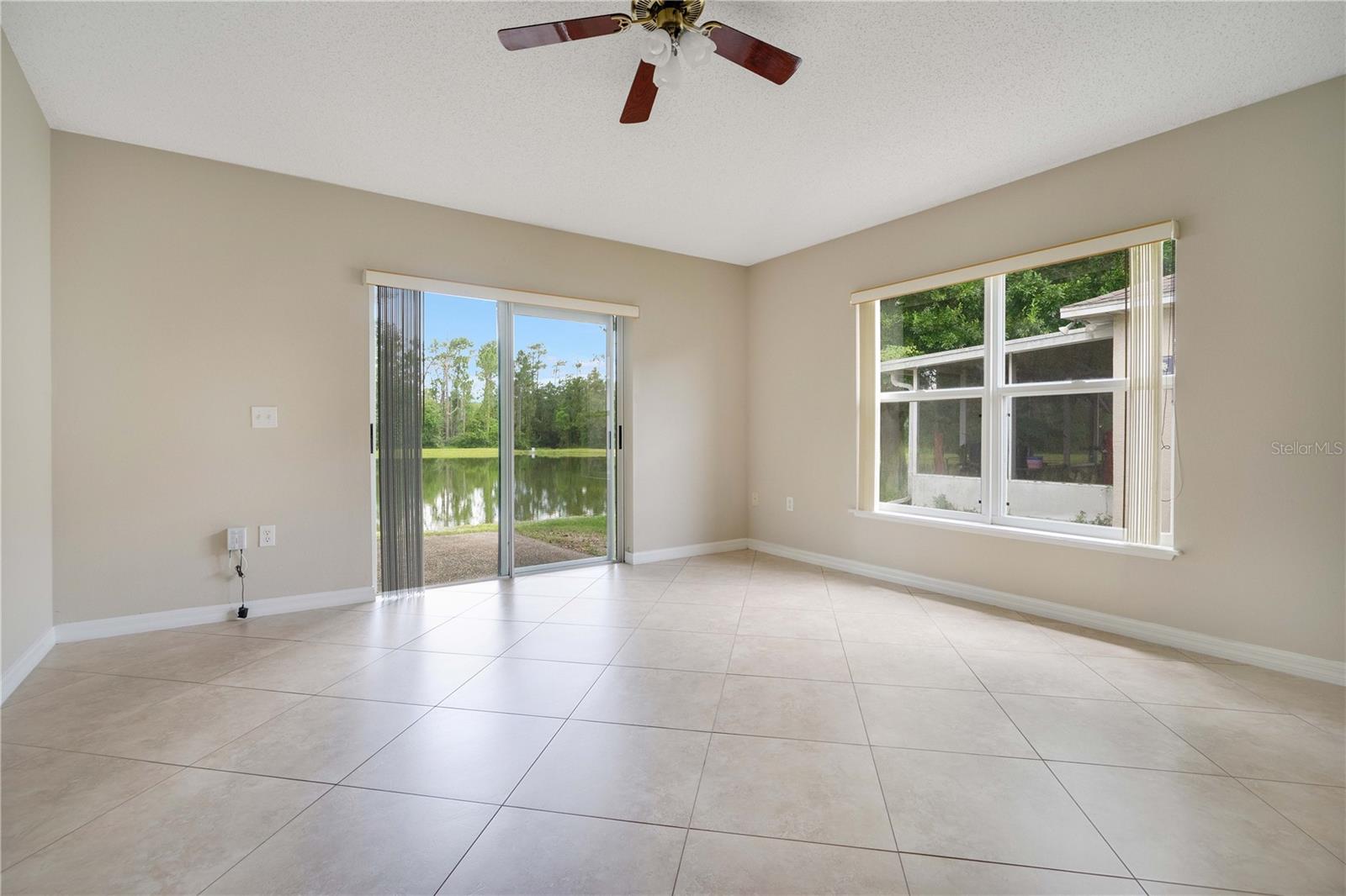 1845 Corner Meadow Cir Property Photo 5