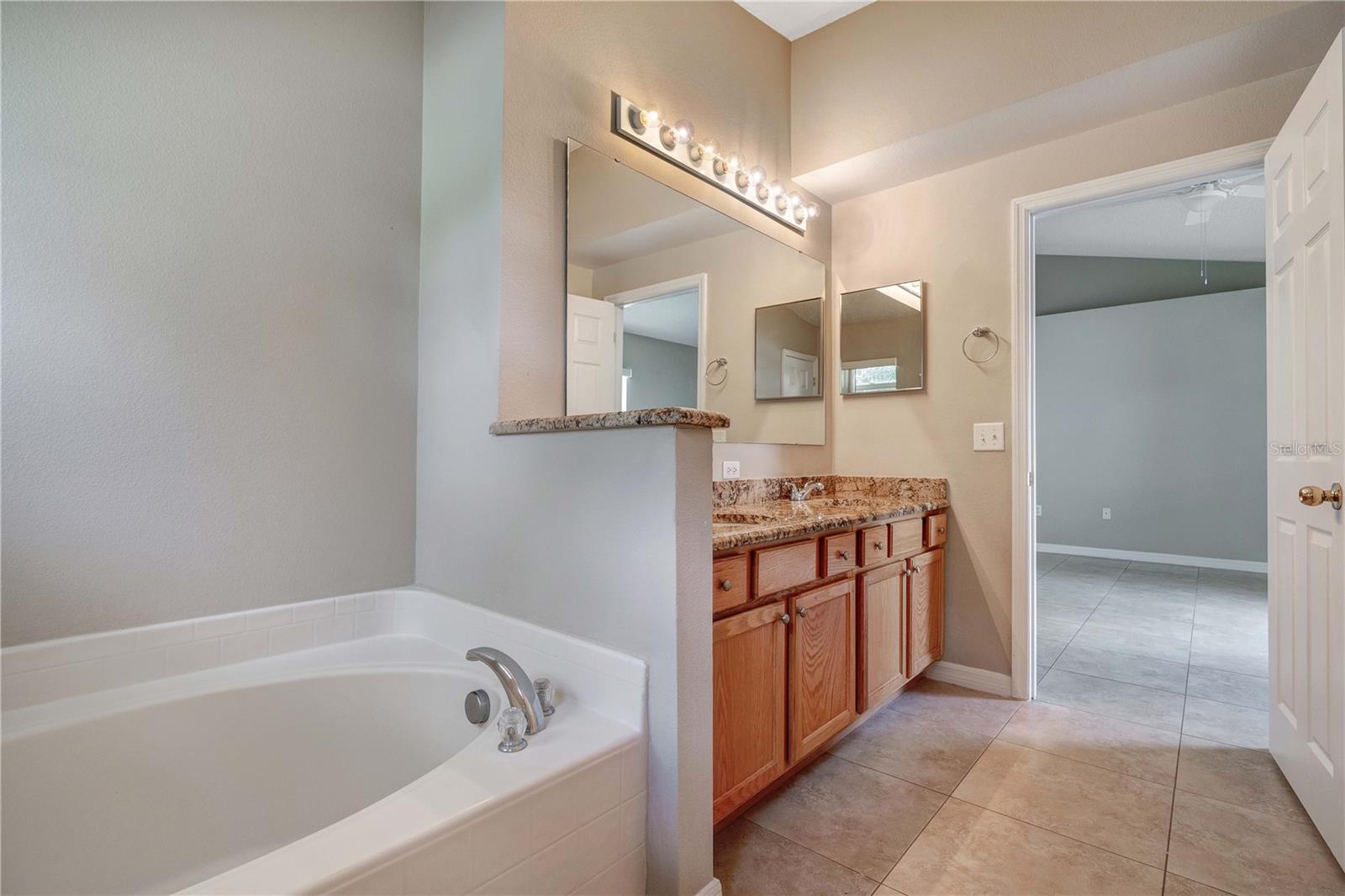 1845 Corner Meadow Cir Property Photo 12