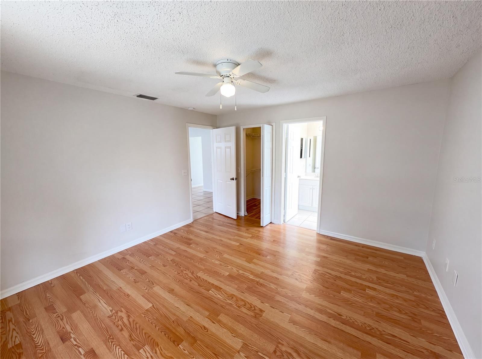9814 Dean Cove Ln Property Photo 13