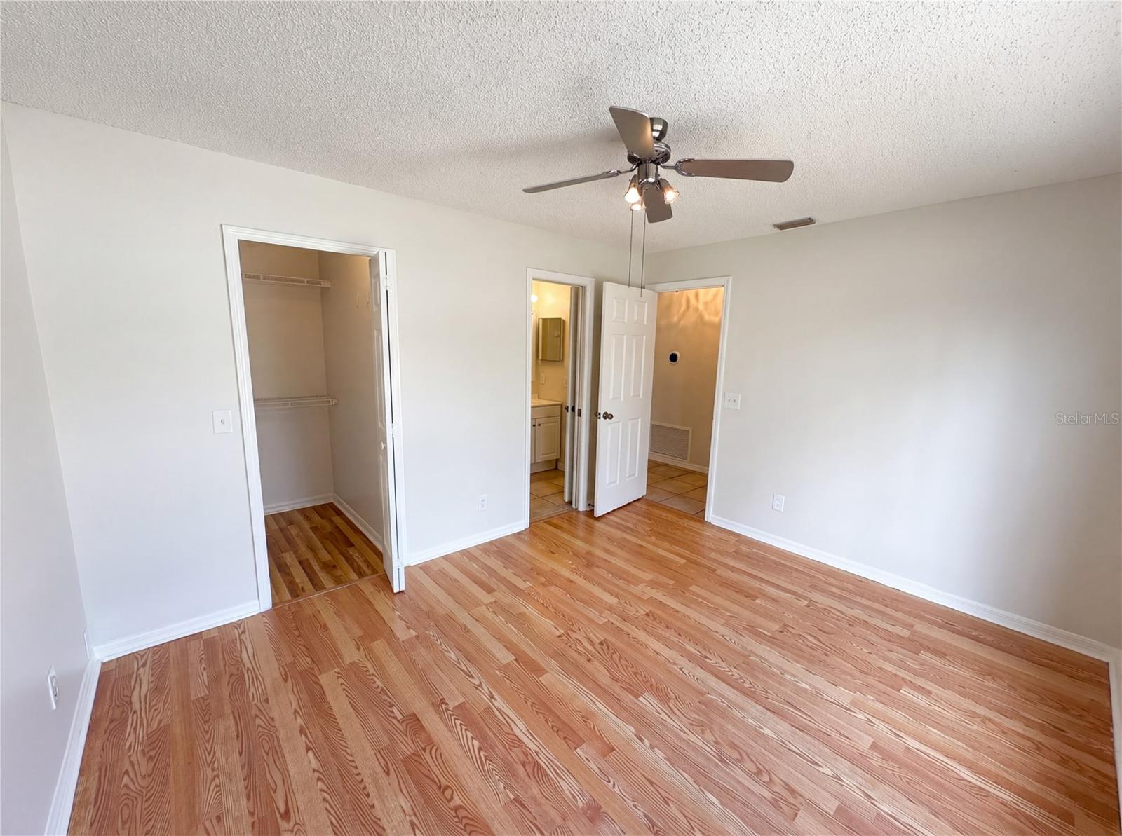 9814 Dean Cove Ln Property Photo 15