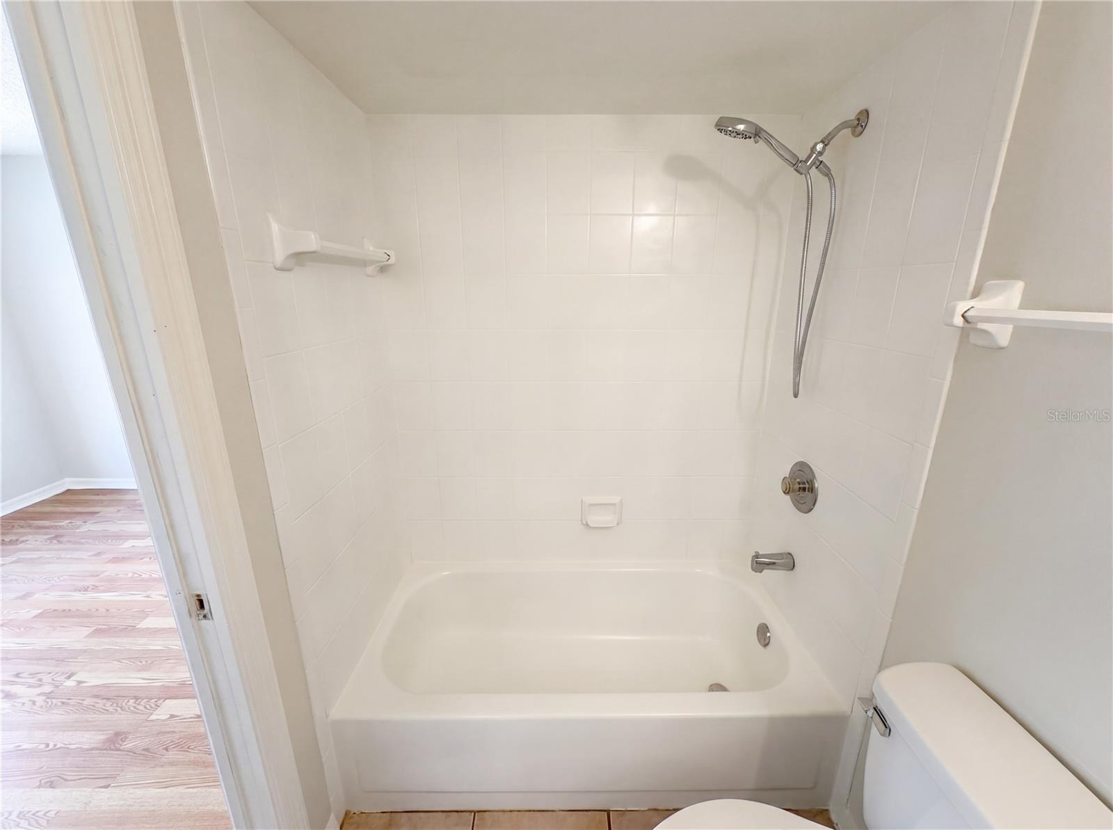 9814 Dean Cove Ln Property Photo 18