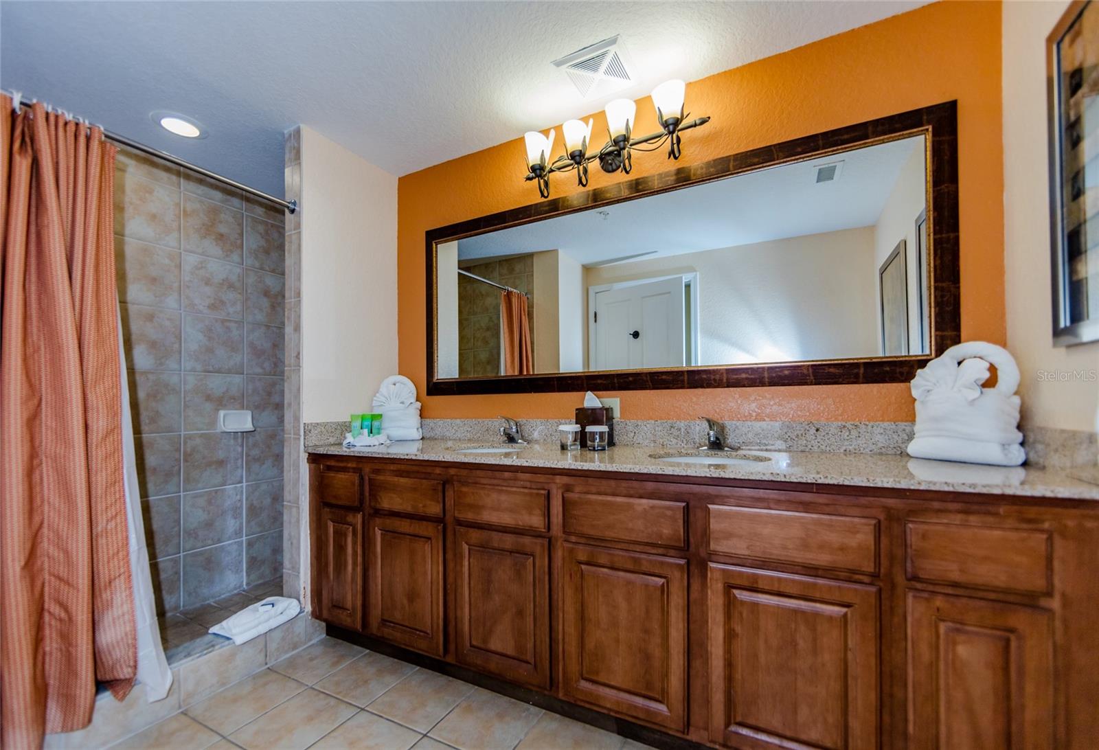 12544 Floridays Resort Dr #508b Property Photo 33