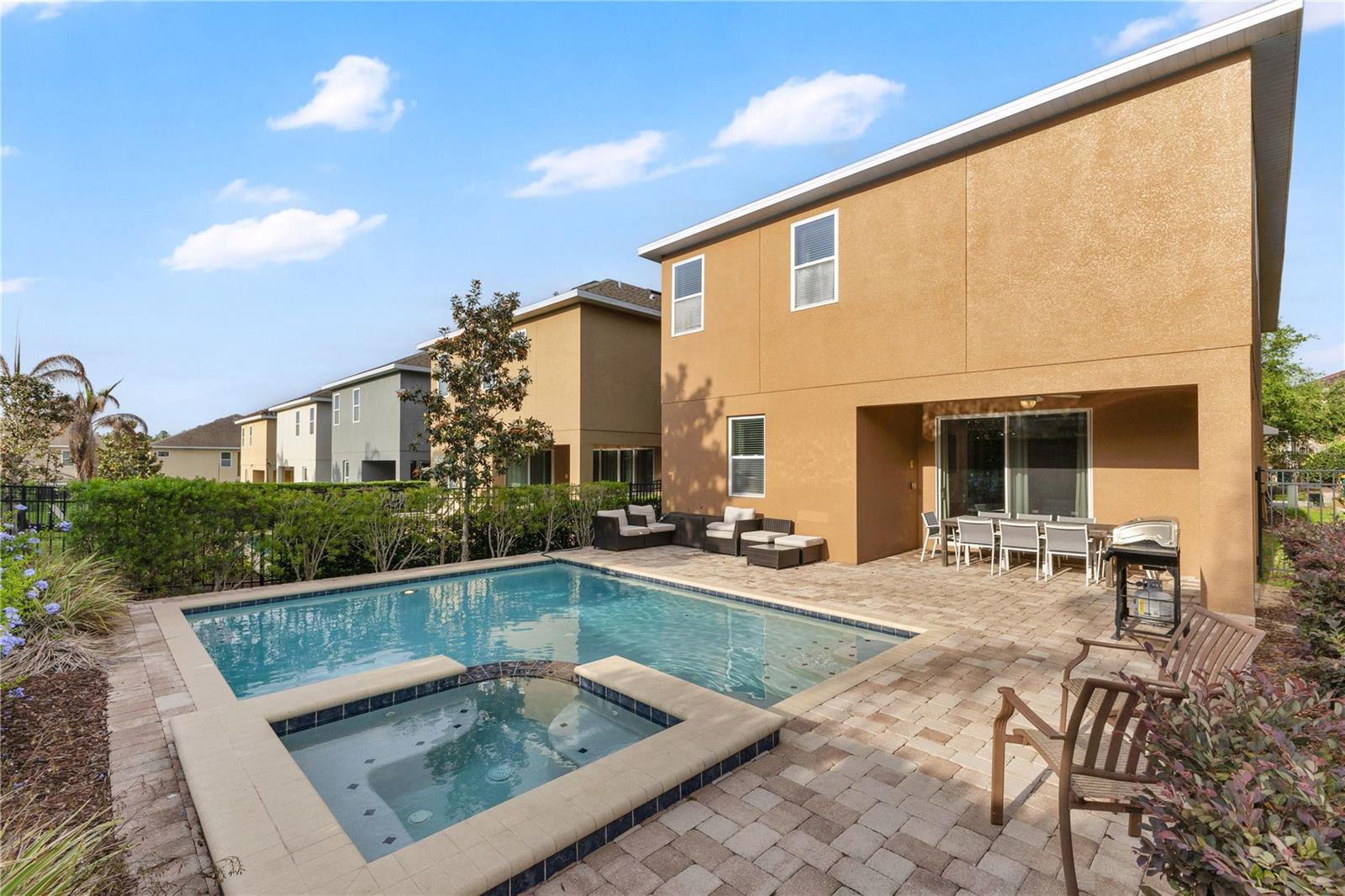 410 Novi Path Property Photo 3