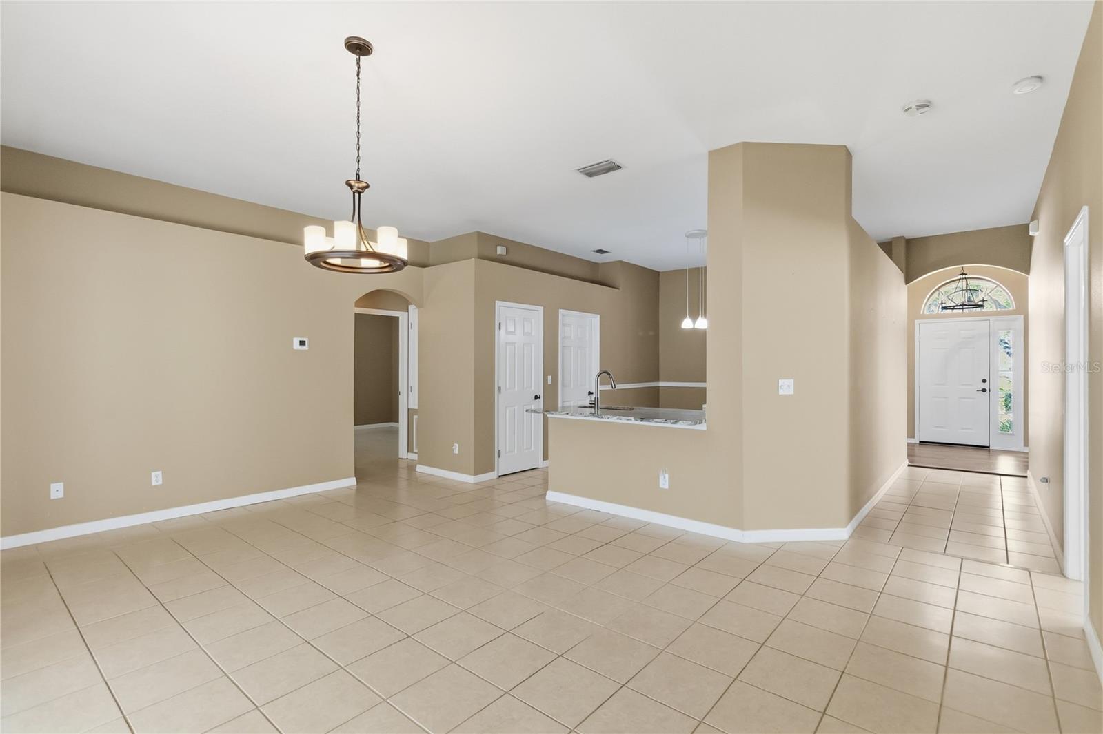 677 Buckhaven Loop Property Photo 13