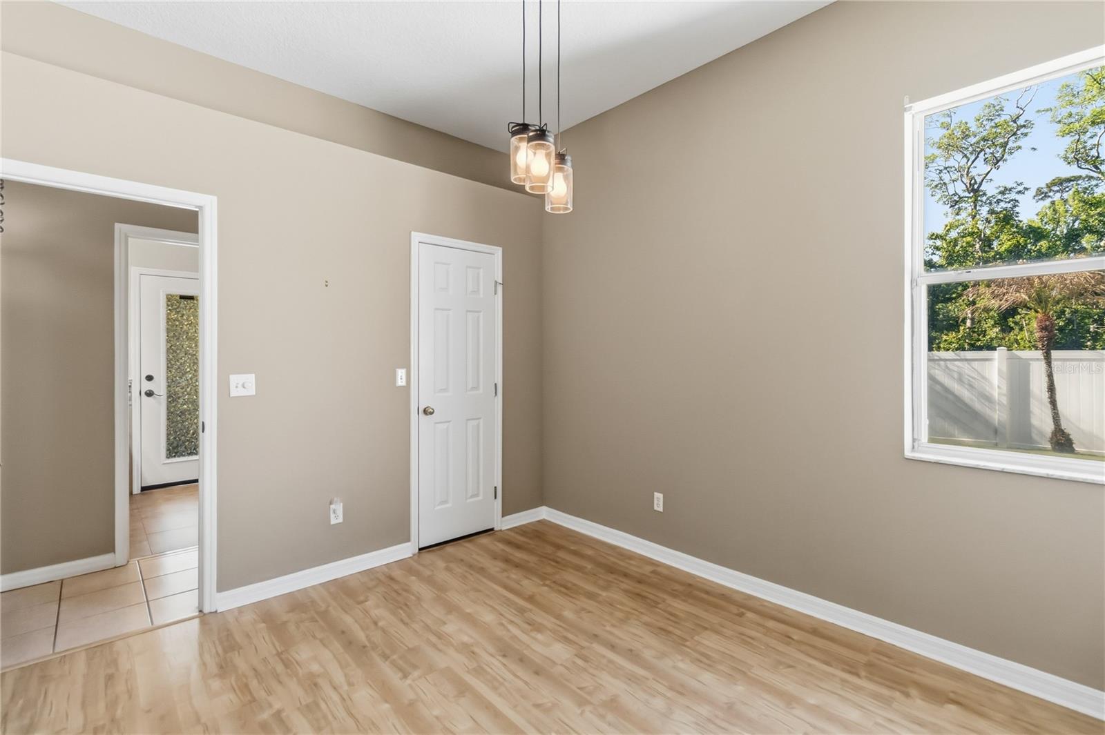 677 Buckhaven Loop Property Photo 24
